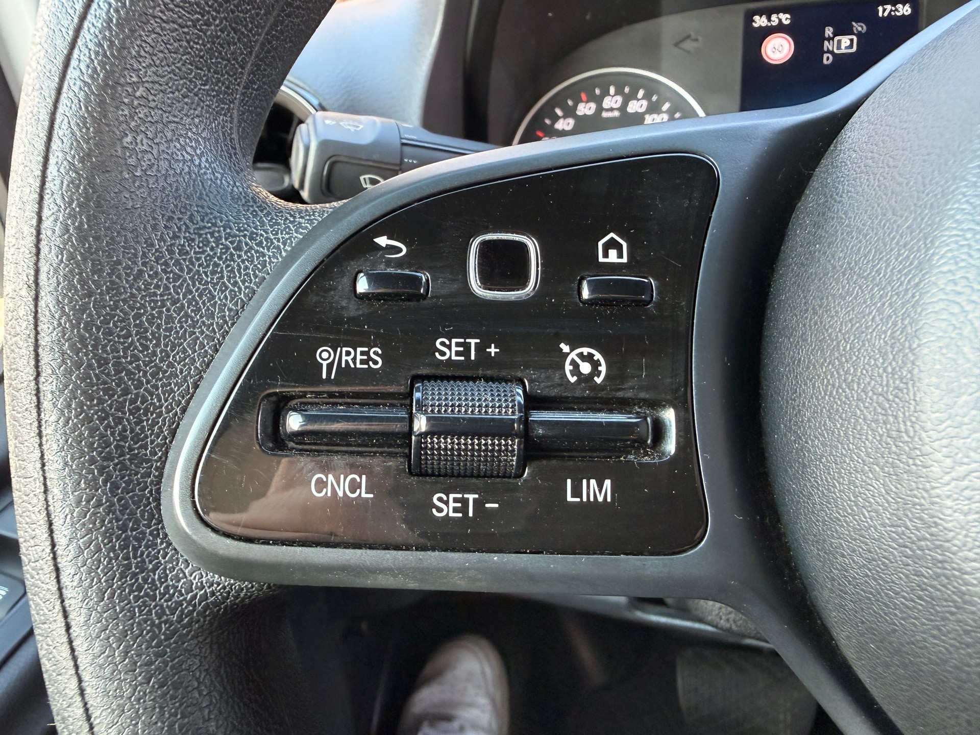 MERCEDES-BENZ Sprinter 317 CDI Kompakt 9G-TRONIC Kühlwagen-image-17