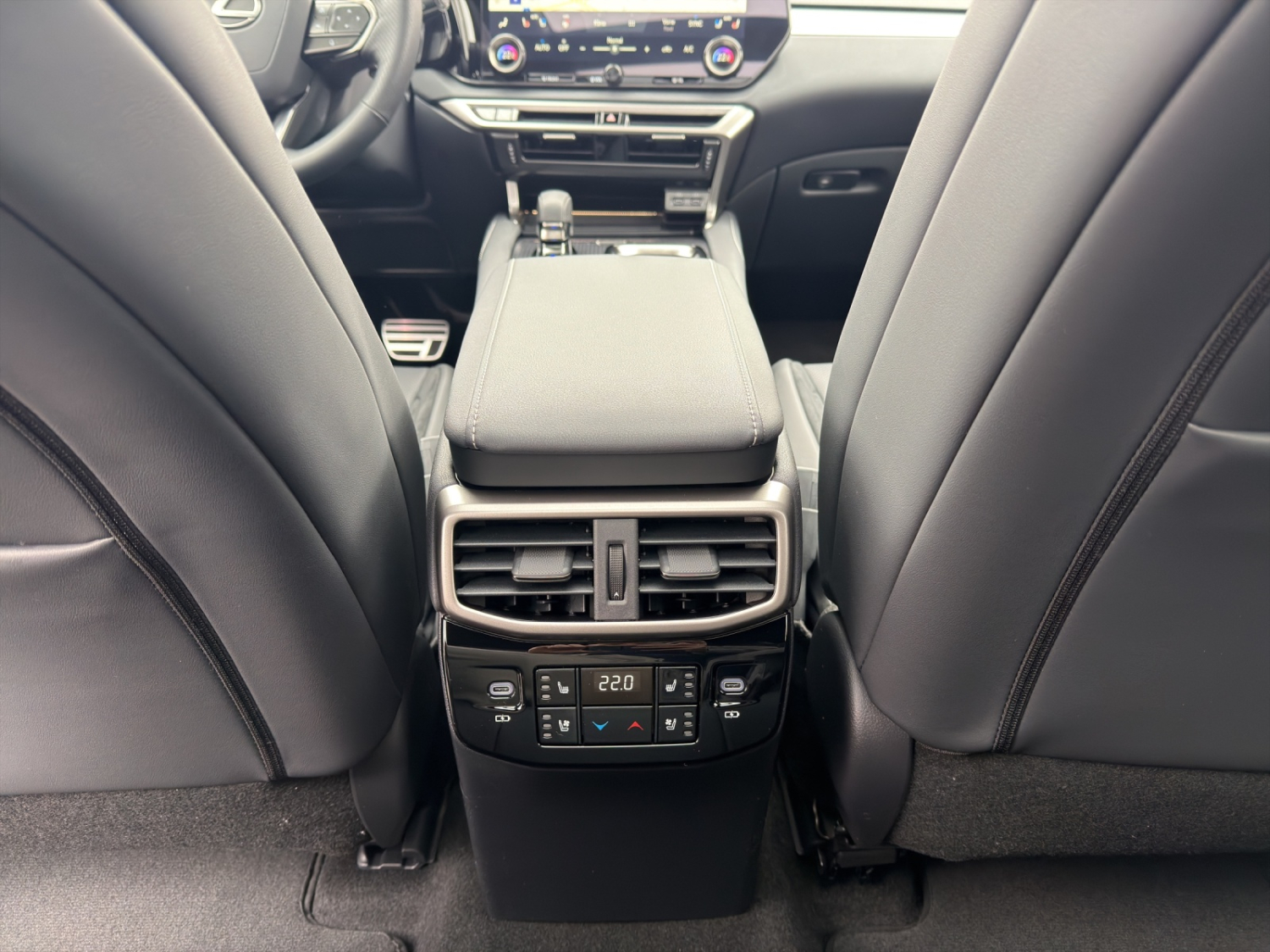 LEXUS RX 500h F-Sport-image-11