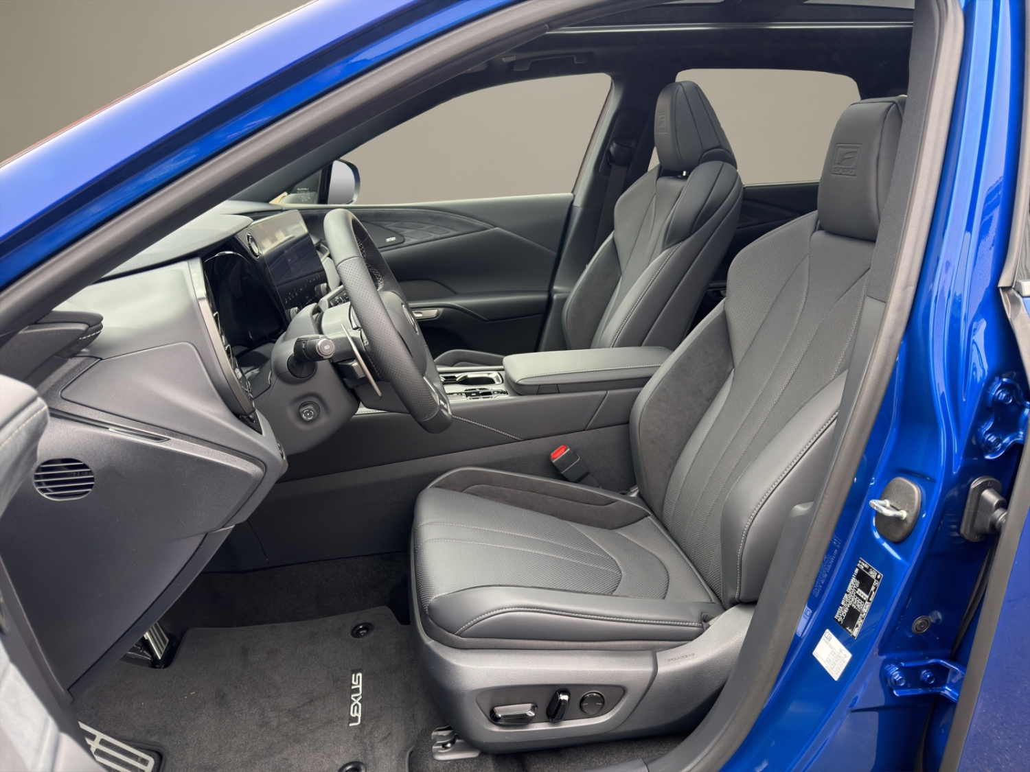 LEXUS RX 500h F-Sport-image-8