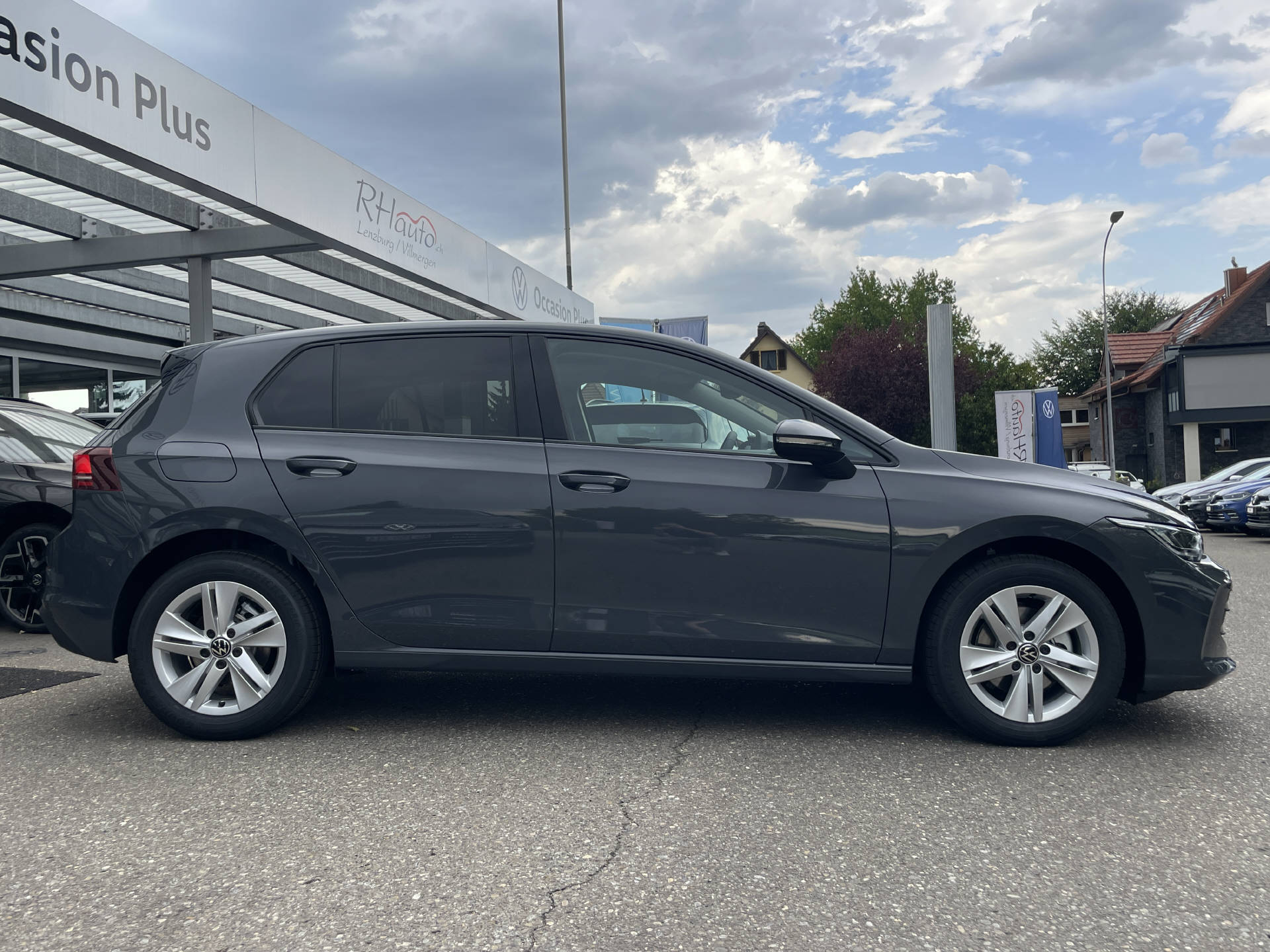 VW Golf VIII 1.5 eTSI Value DSG-image-2