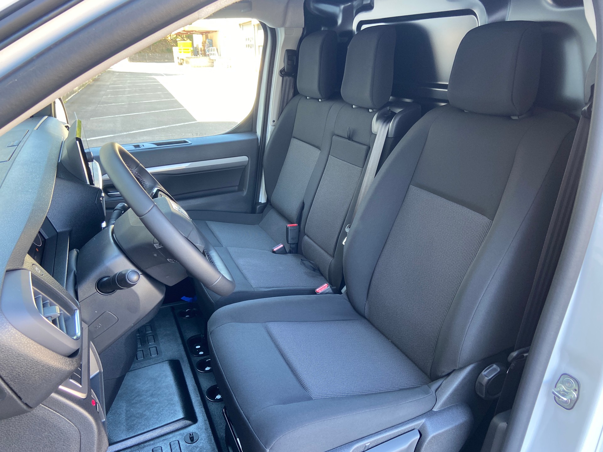 FIAT Scudo 2.0 BlueHDi L2 EAT8 Automat-image-6