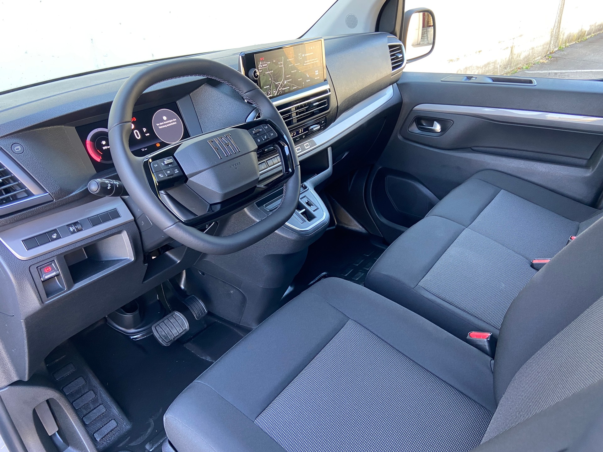FIAT Scudo 2.0 BlueHDi L2 EAT8 Automat-image-4