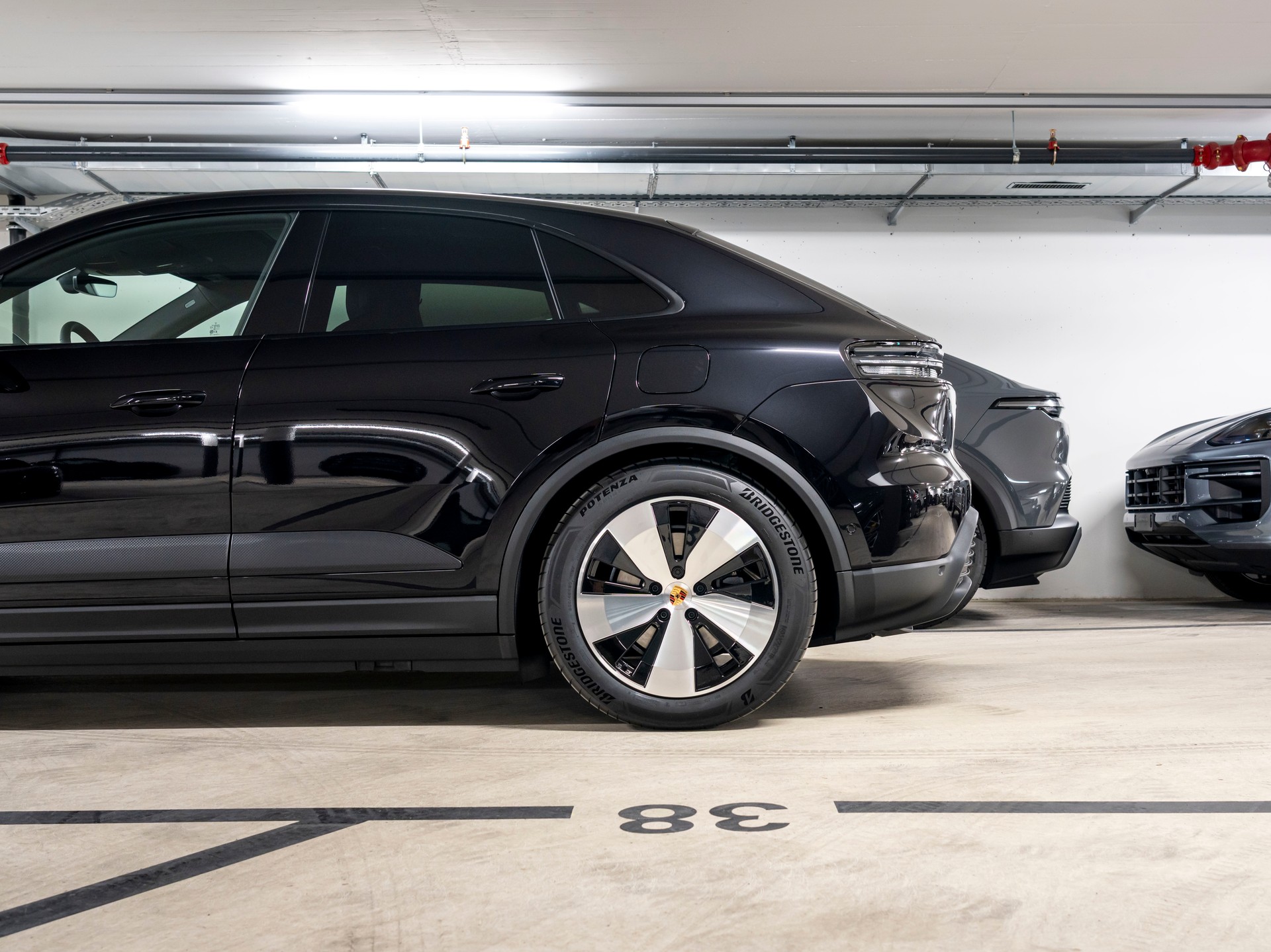 PORSCHE Macan 4 100kWh-image-14