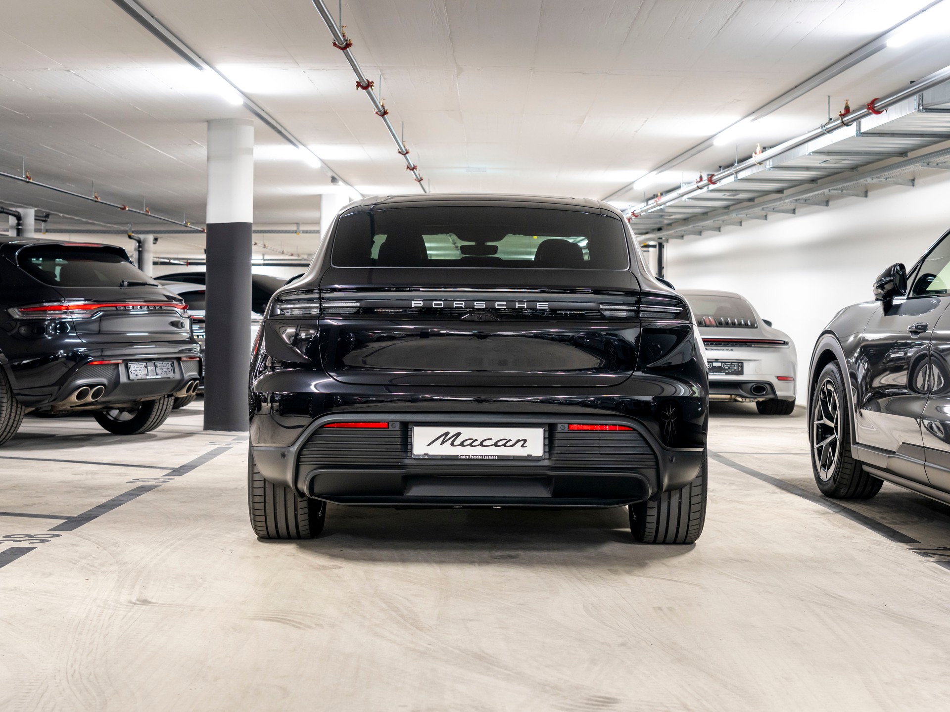PORSCHE Macan 4 100kWh-image-4