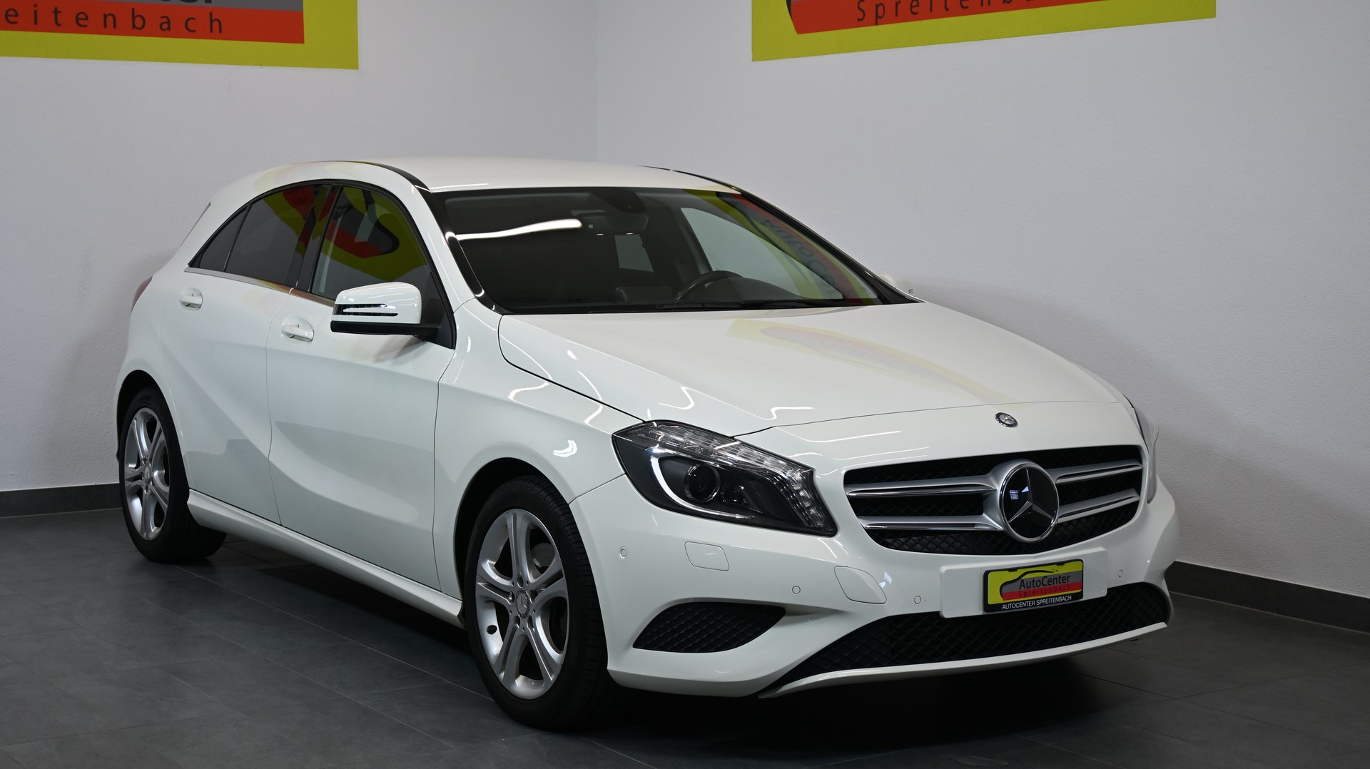 MERCEDES-BENZ A 200 Urban 7G-DCT-image-0