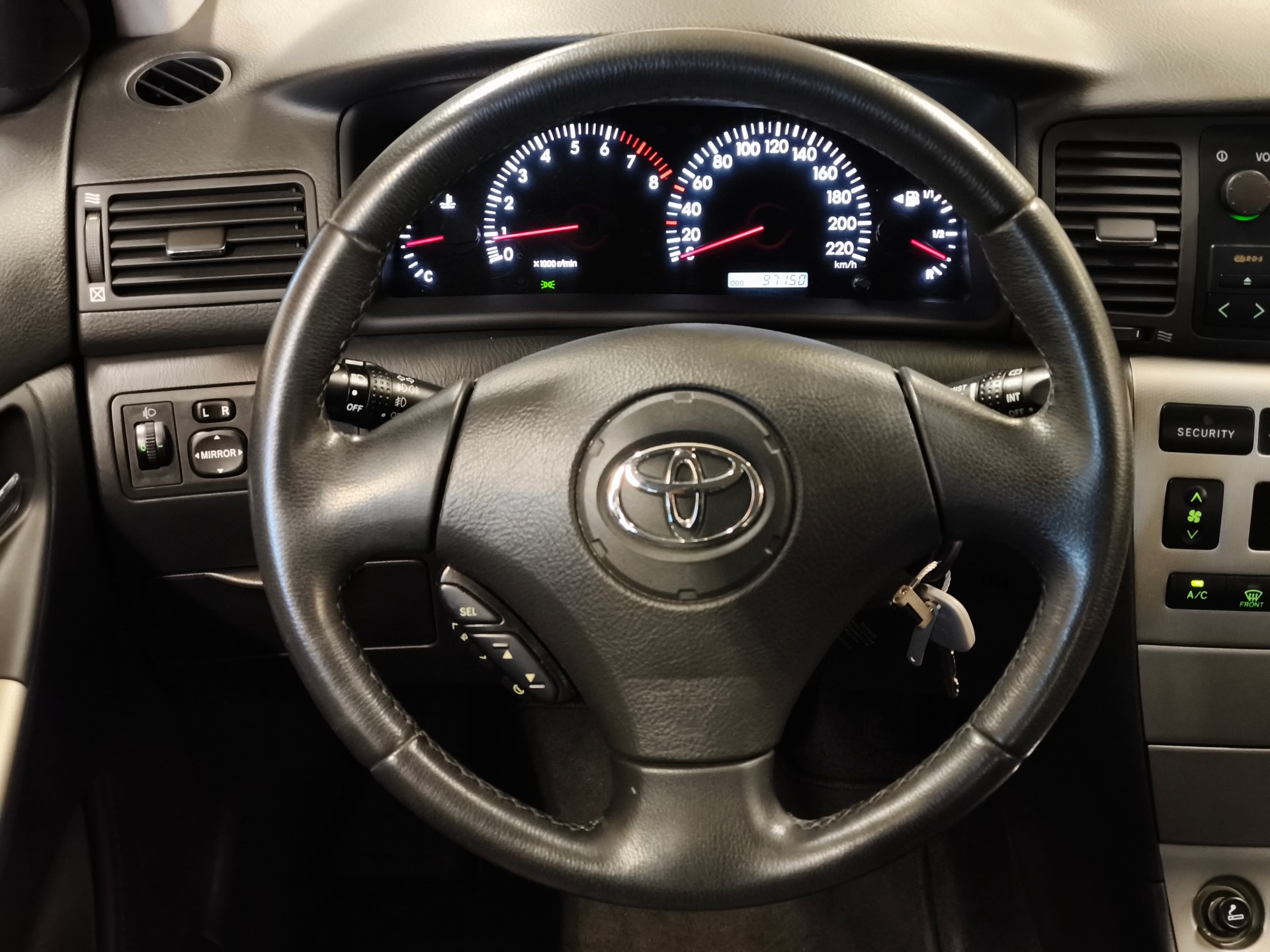 TOYOTA Corolla 1.6 Linea Sol-image-19