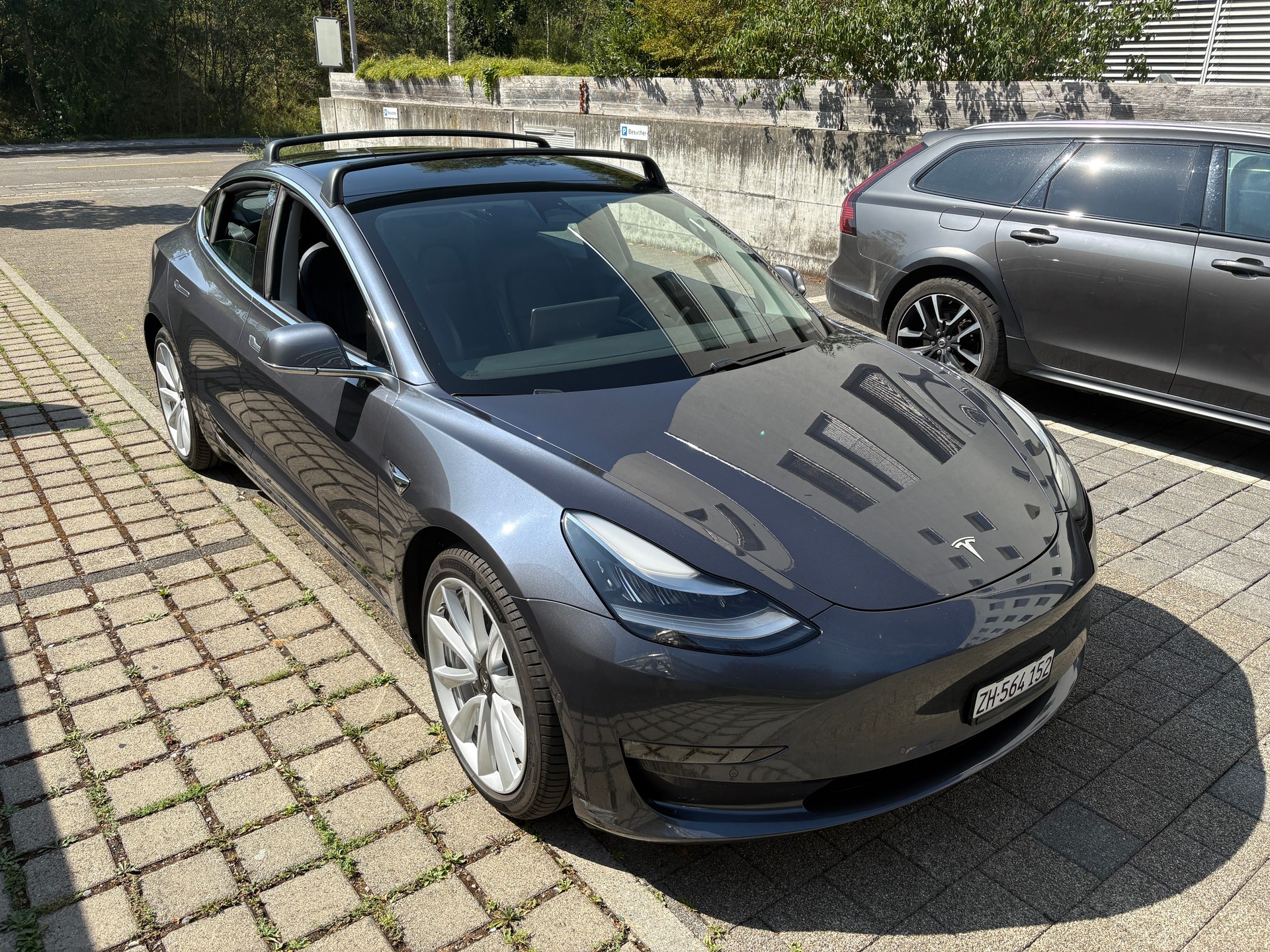 TESLA AWD Long Range D-image-0
