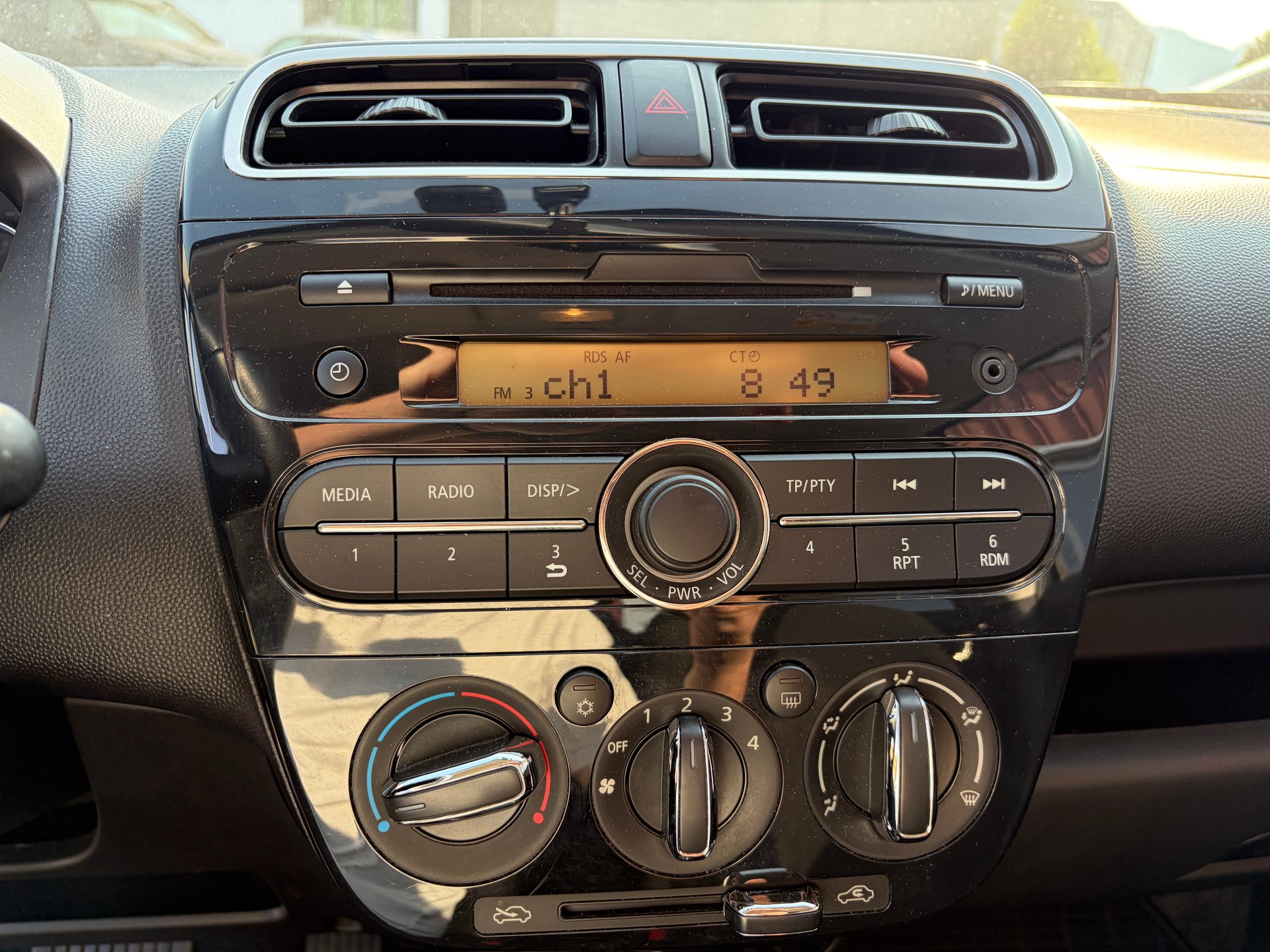 MITSUBISHI Space Star 1.2 CVT Value-image-16