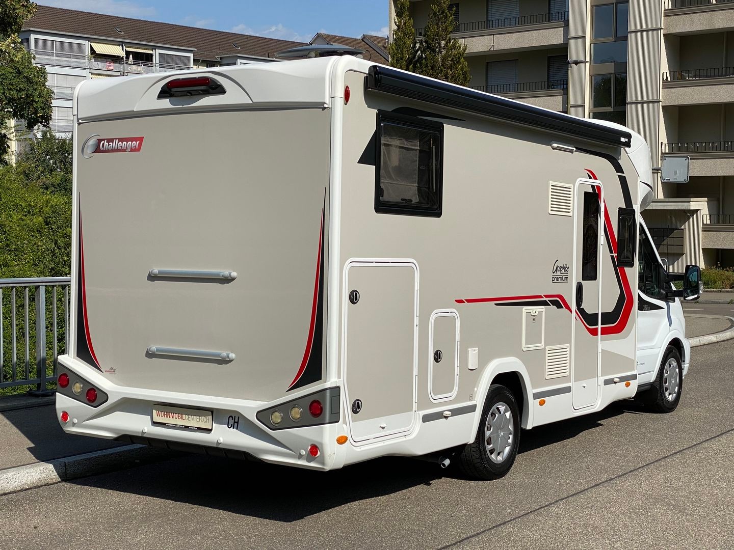 CHALLENGER Graphite 337GA Premium, Ford Transit 2.0TDCi 170PS Automat-showroom-element-2