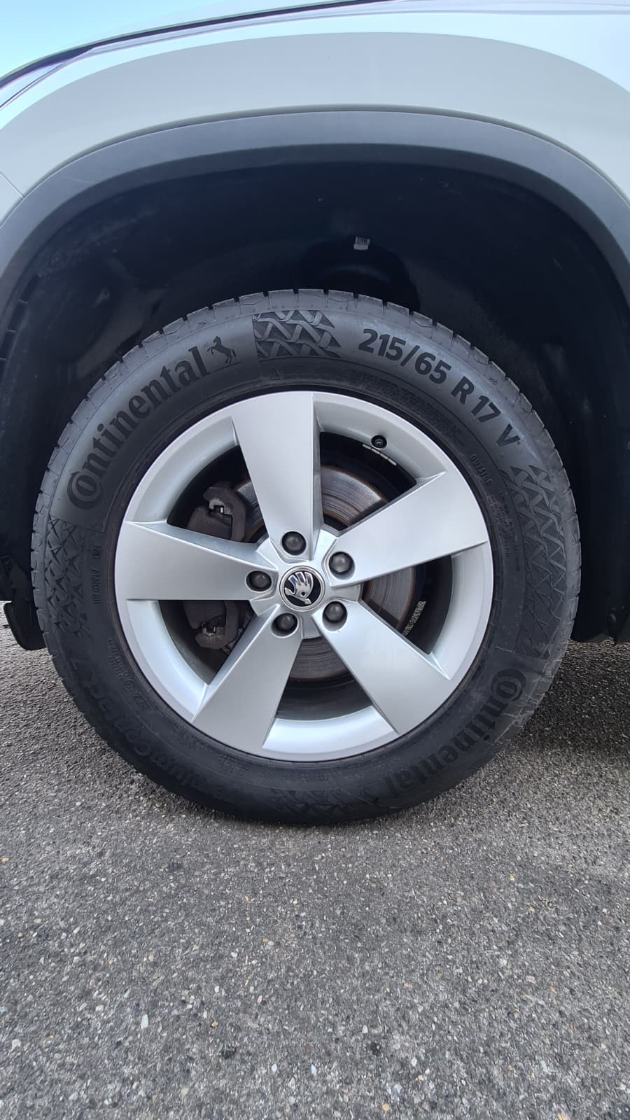 SKODA Kodiaq 2.0 TDI CR Ambition 4x4 DSG ** Gr-Navi ** RF-Kamera ** Sitzheizung ** Totwinkel-Assist ** Frisch Ab MFK **-image-11