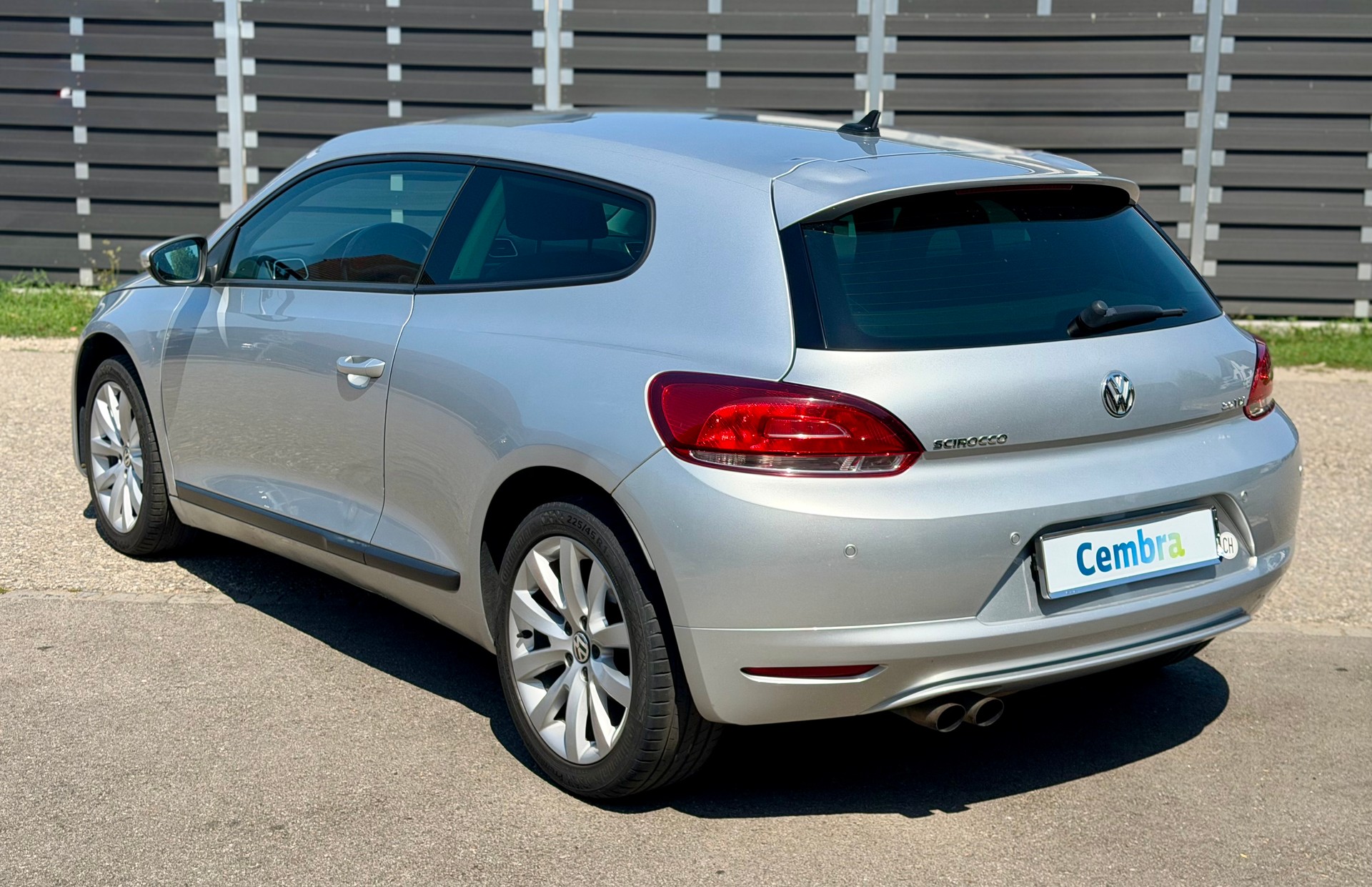 VW Scirocco 2.0 TDI DSG-image-3