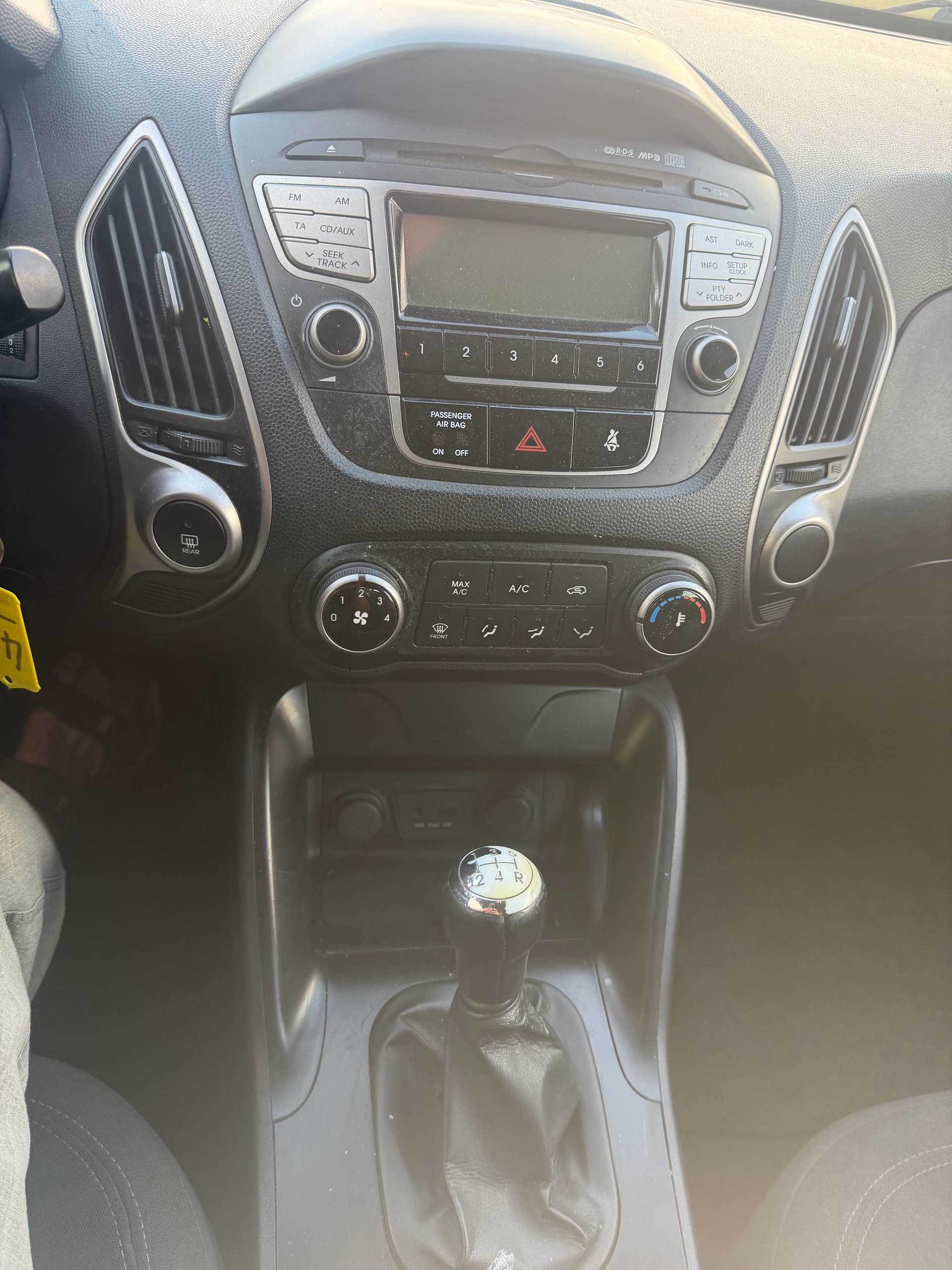HYUNDAI iX 35 2.0 Comfort 2WD-image-11