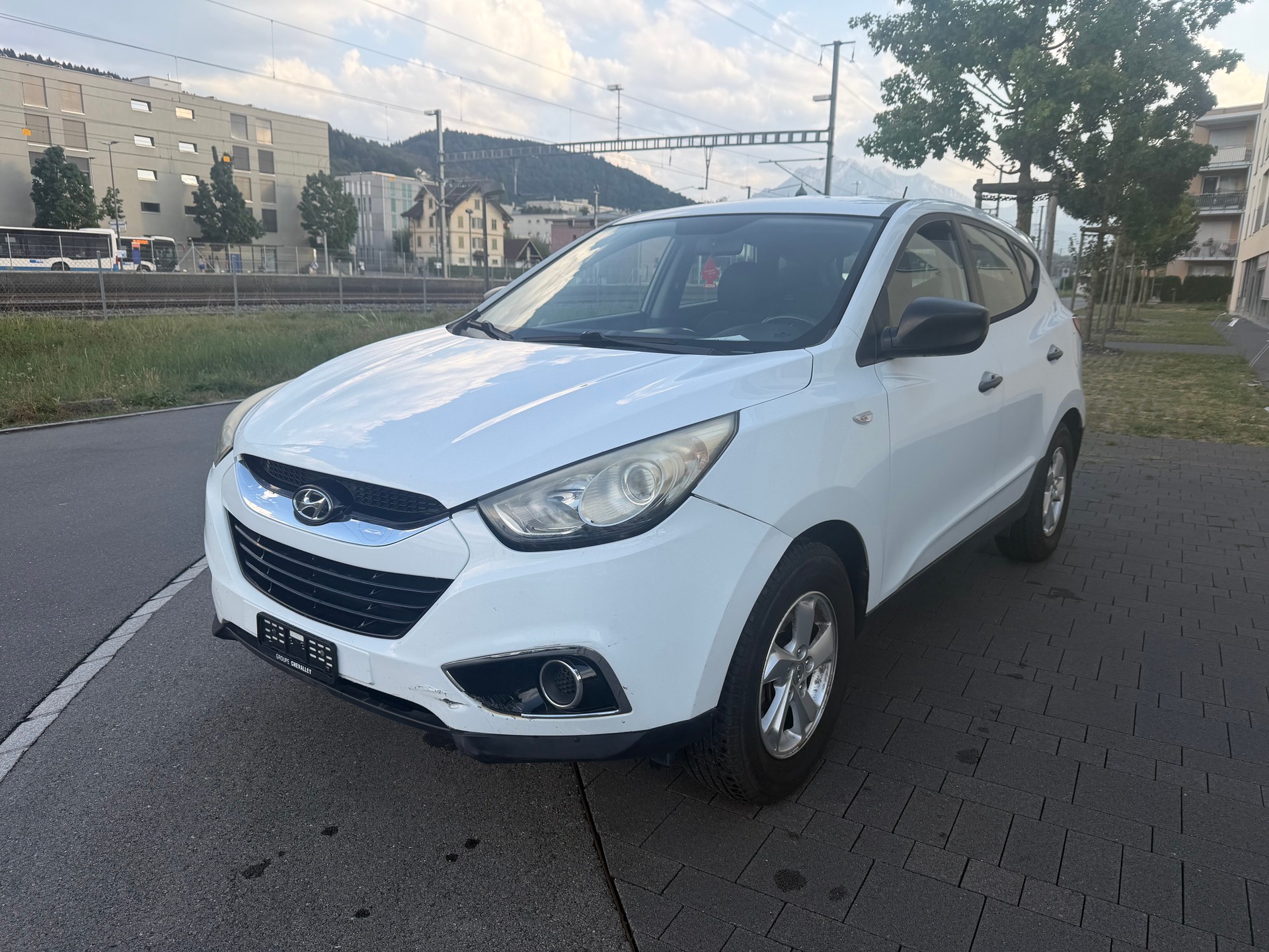 HYUNDAI iX 35 2.0 Comfort 2WD-image-0