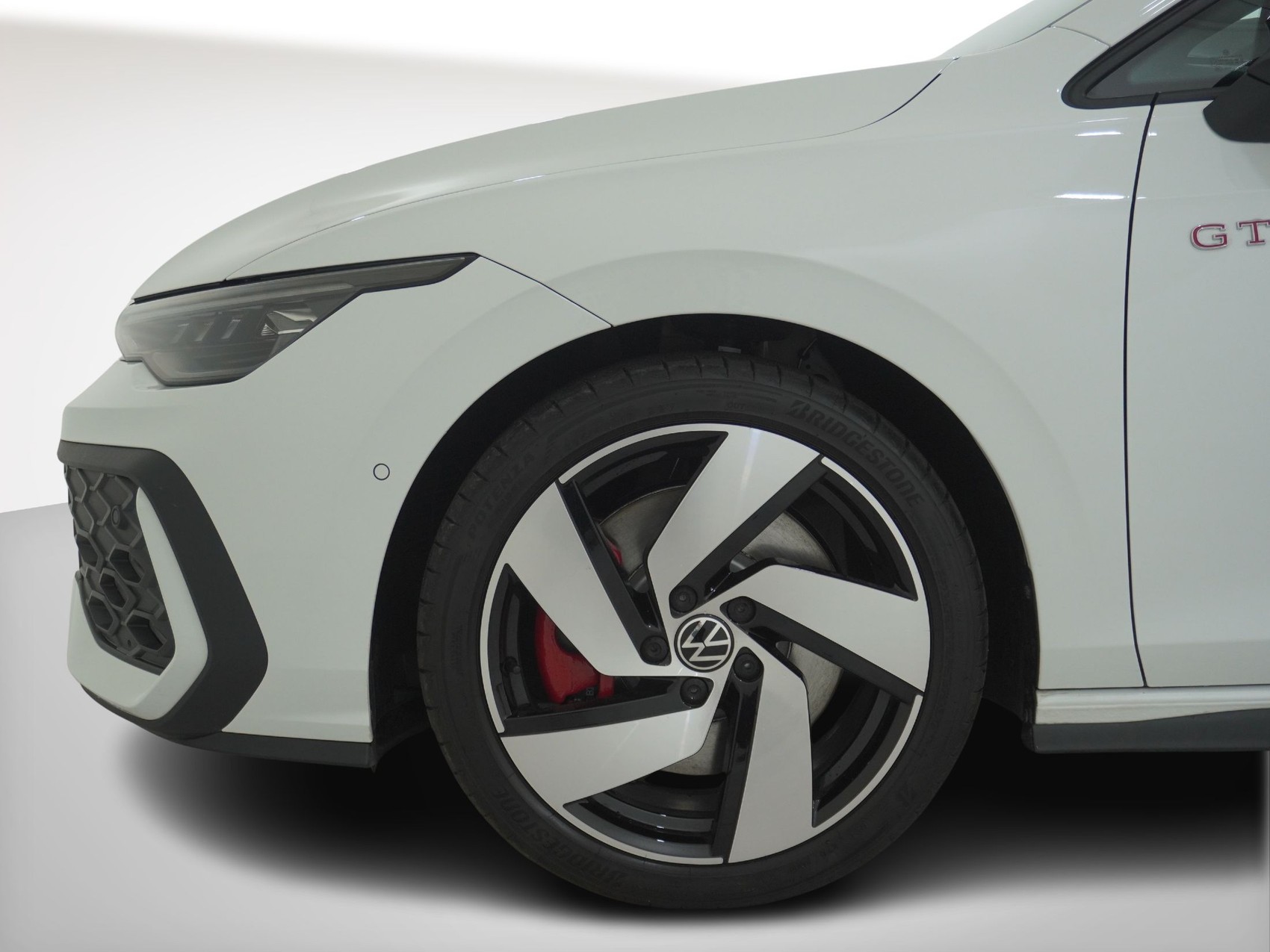 VW Golf VIII 2.0 TSI GTI DSG-image-8