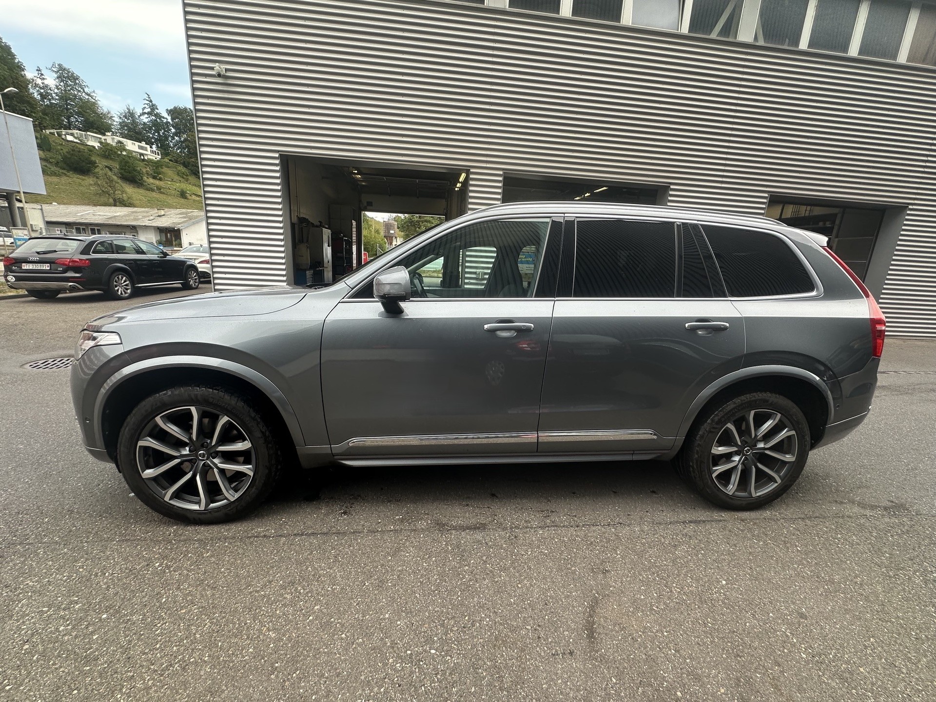 VOLVO XC90 D5 AWD Inscription Geartronic-image-2