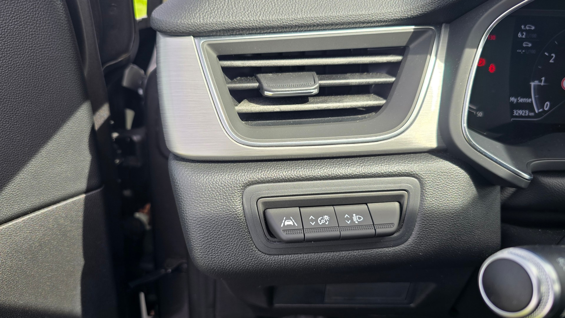 RENAULT Captur 1.3 TCe EDC Intens-image-26