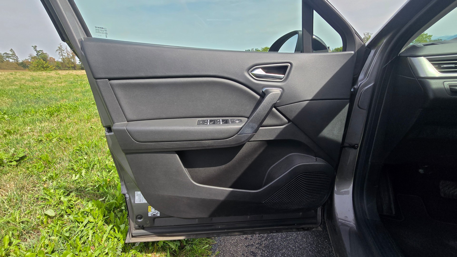 RENAULT Captur 1.3 TCe EDC Intens-image-29