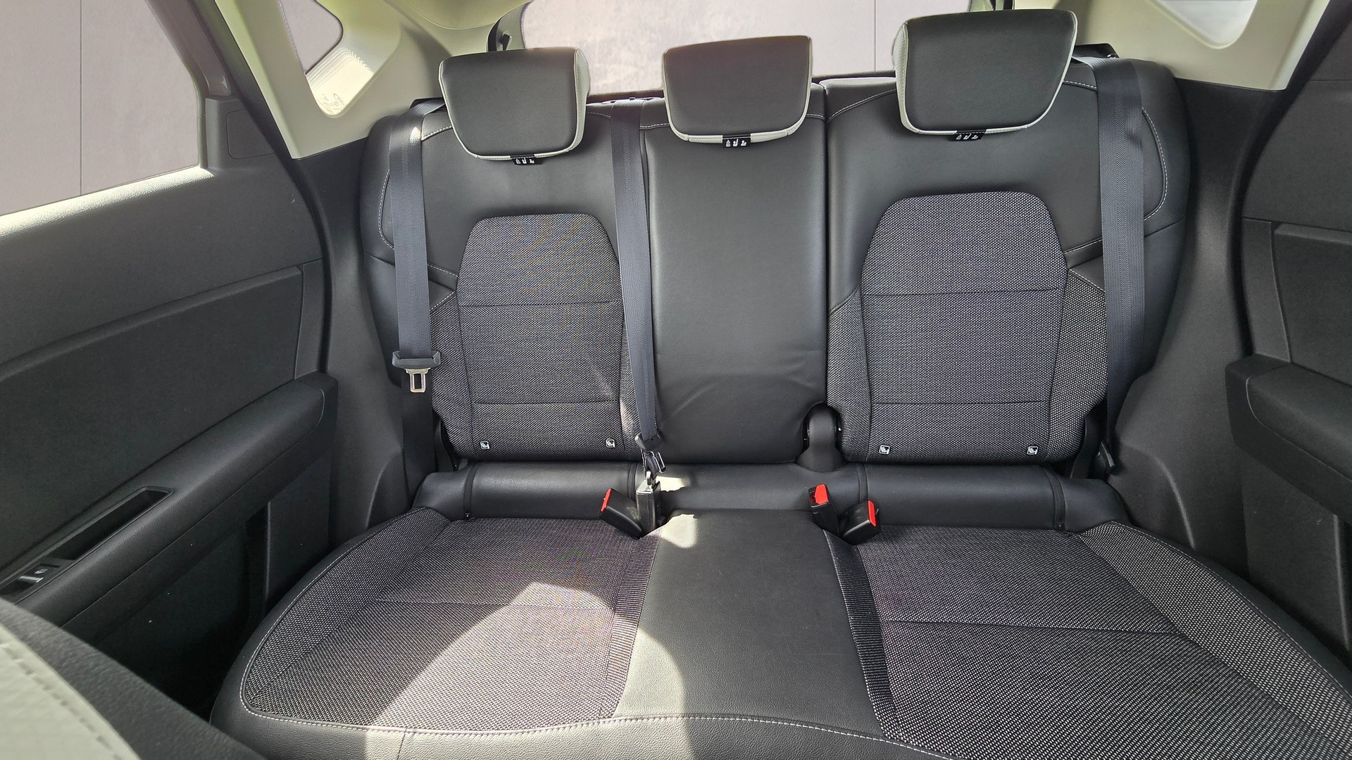RENAULT Captur 1.3 TCe EDC Intens-image-14