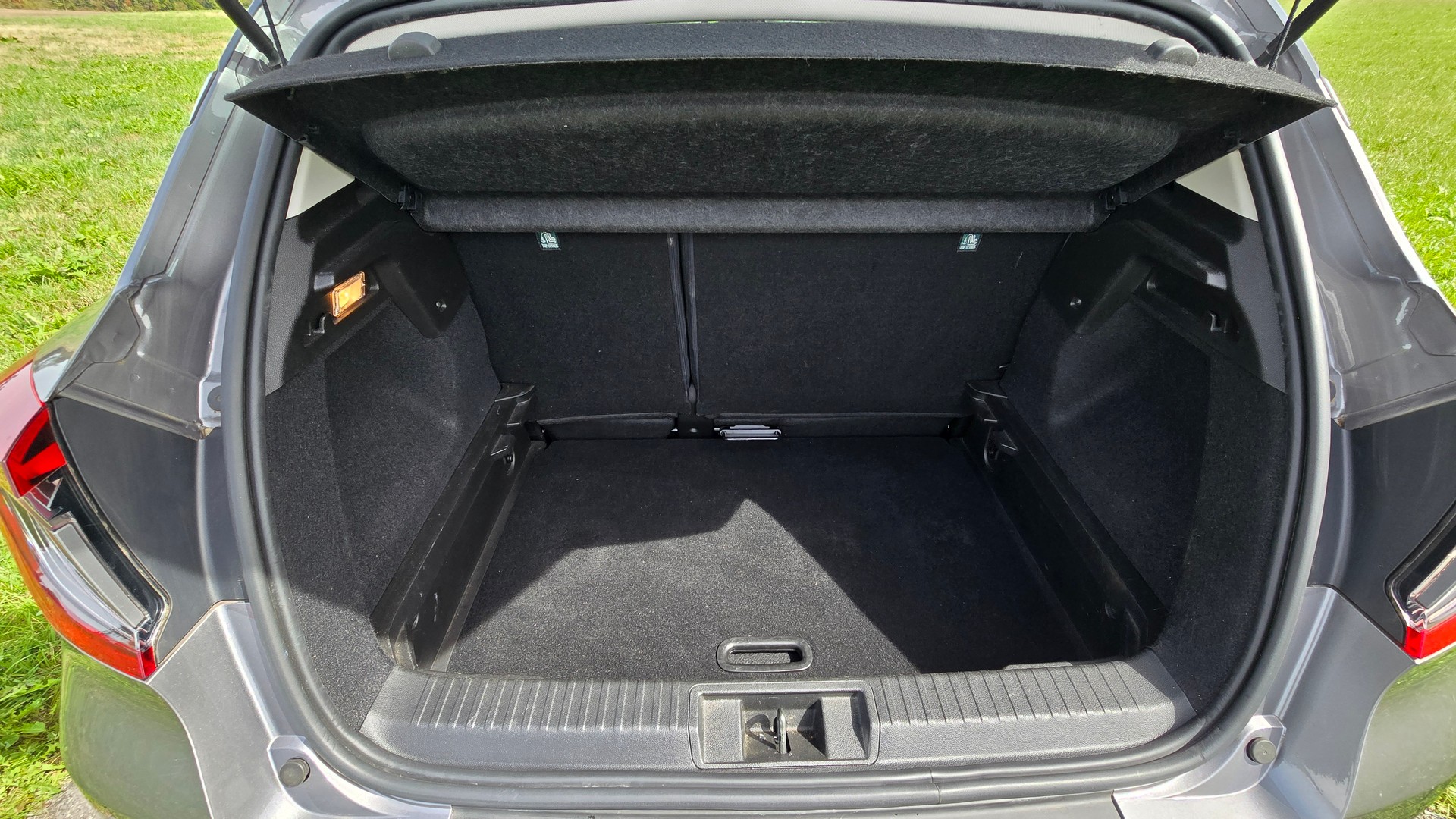 RENAULT Captur 1.3 TCe EDC Intens-image-10