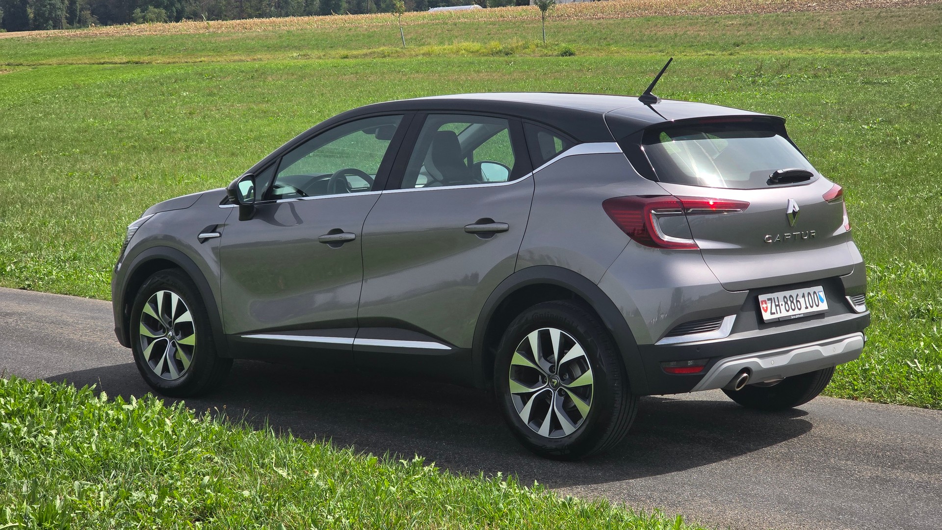 RENAULT Captur 1.3 TCe EDC Intens-image-3