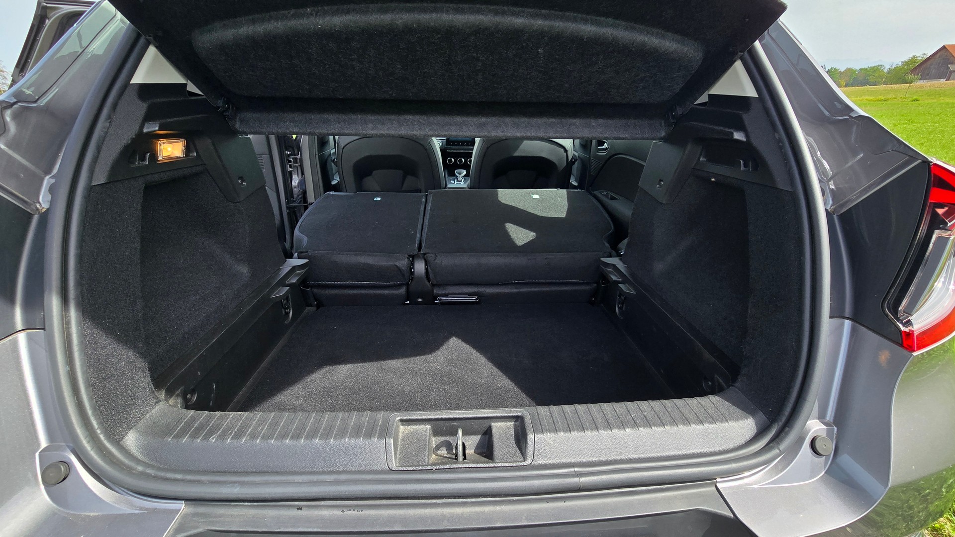 RENAULT Captur 1.3 TCe EDC Intens-image-11