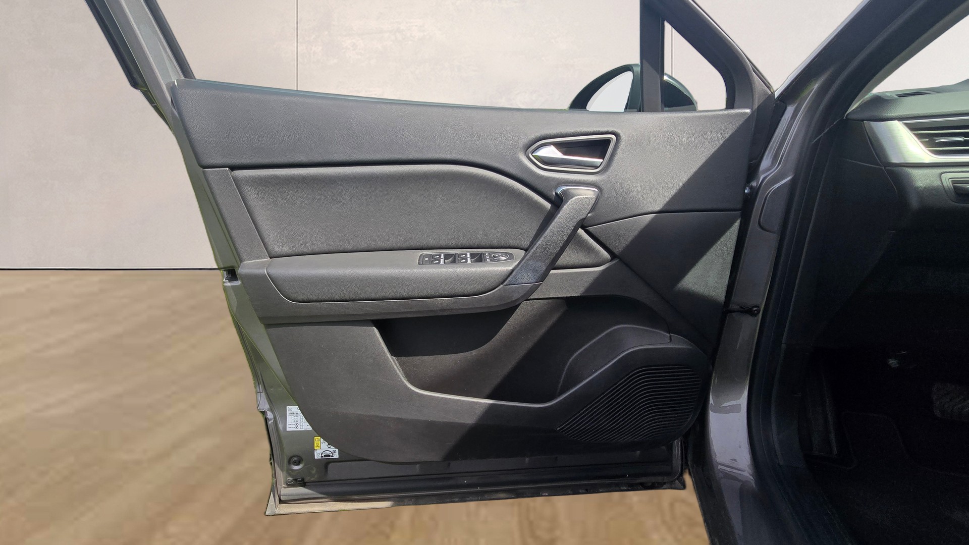 RENAULT Captur 1.3 TCe EDC Intens-image-28