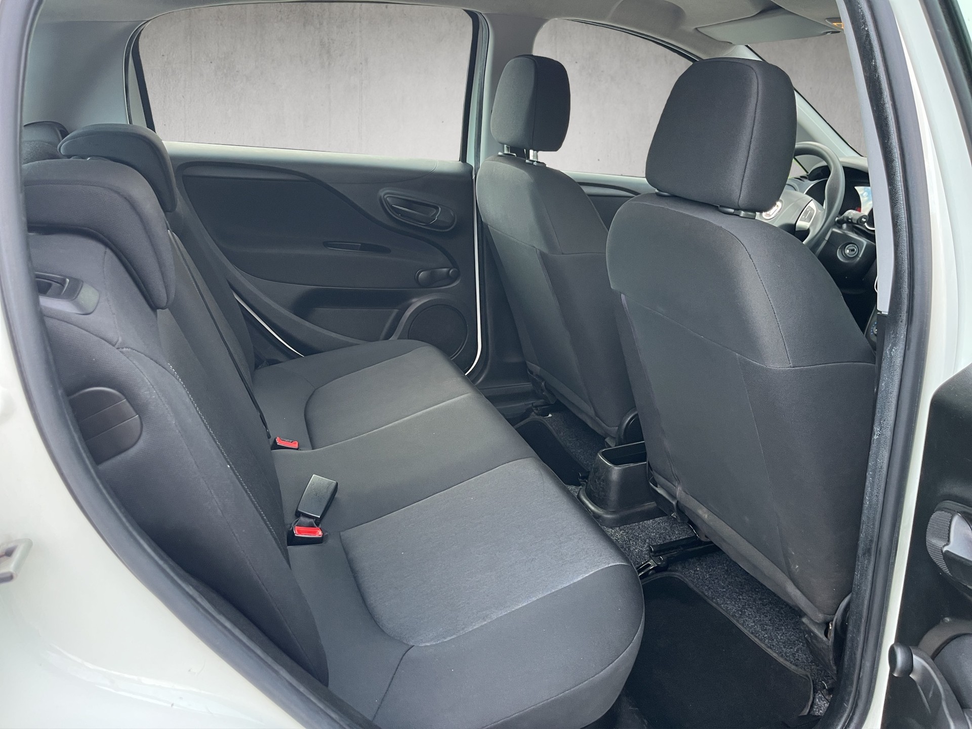 FIAT Punto 1.2 MyStyle-image-11