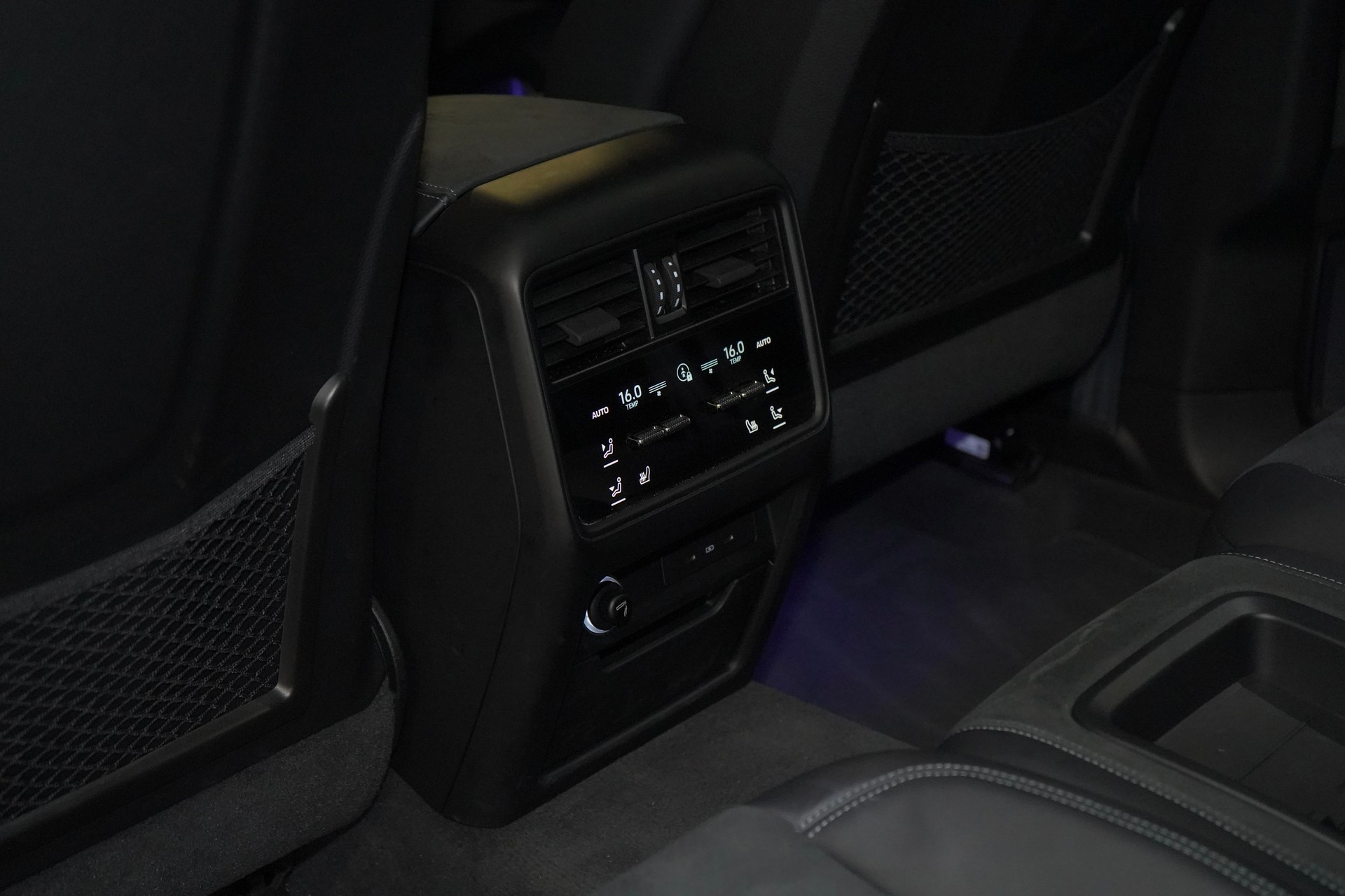 PORSCHE Cayenne Coupé Turbo E-Hybrid GT Tiptronic * Leasingszins ab 2.9%, Approved bis 2029, Akrapovic*-image-8