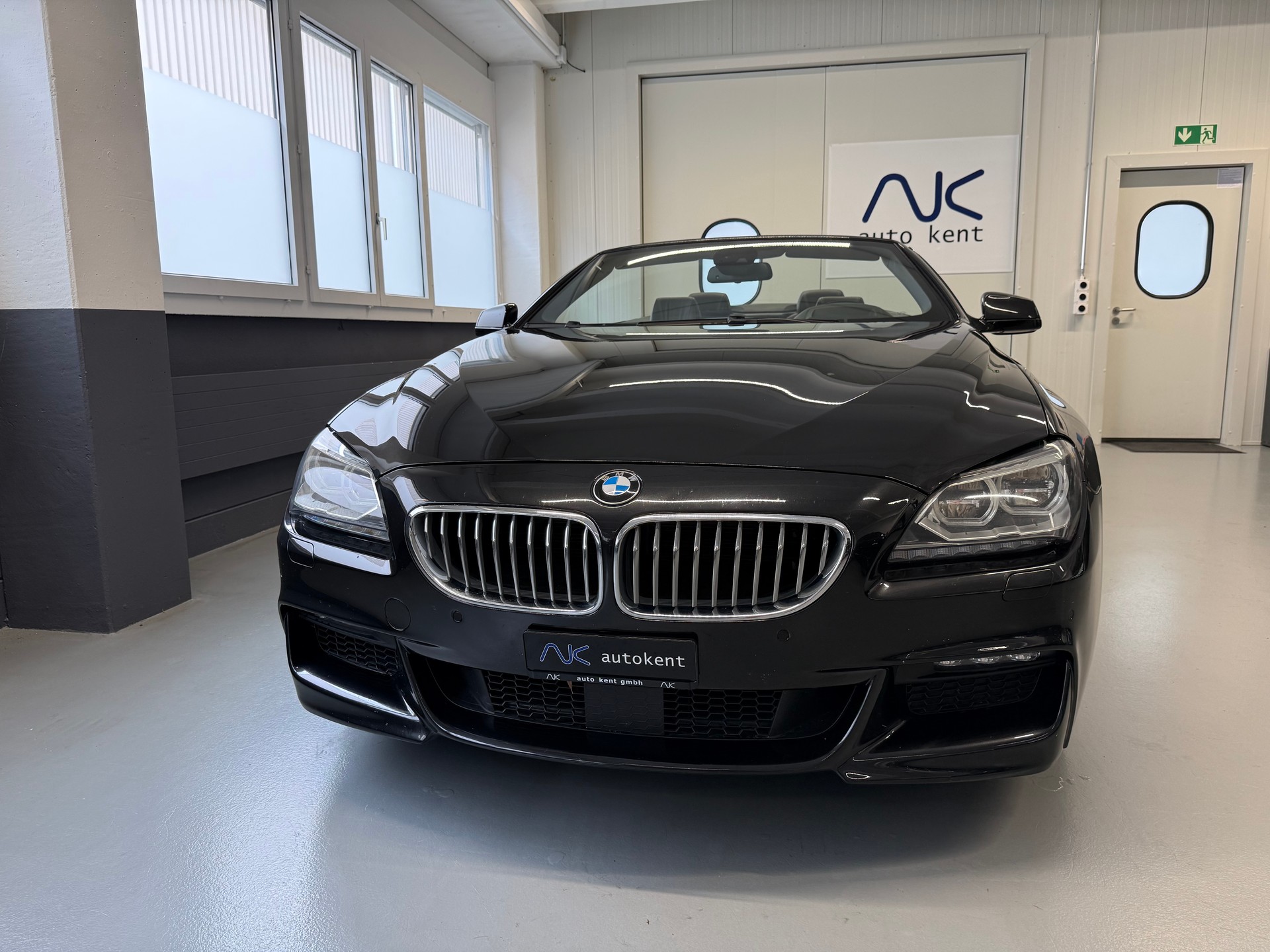 BMW 650i Cabrio M Sportpaket xDrive-image-1