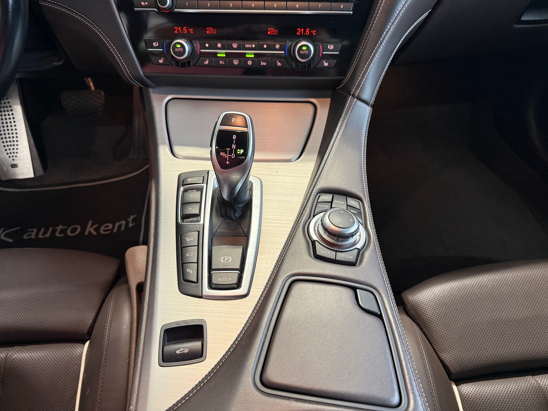 BMW 650i Cabrio M Sportpaket xDrive-image-17