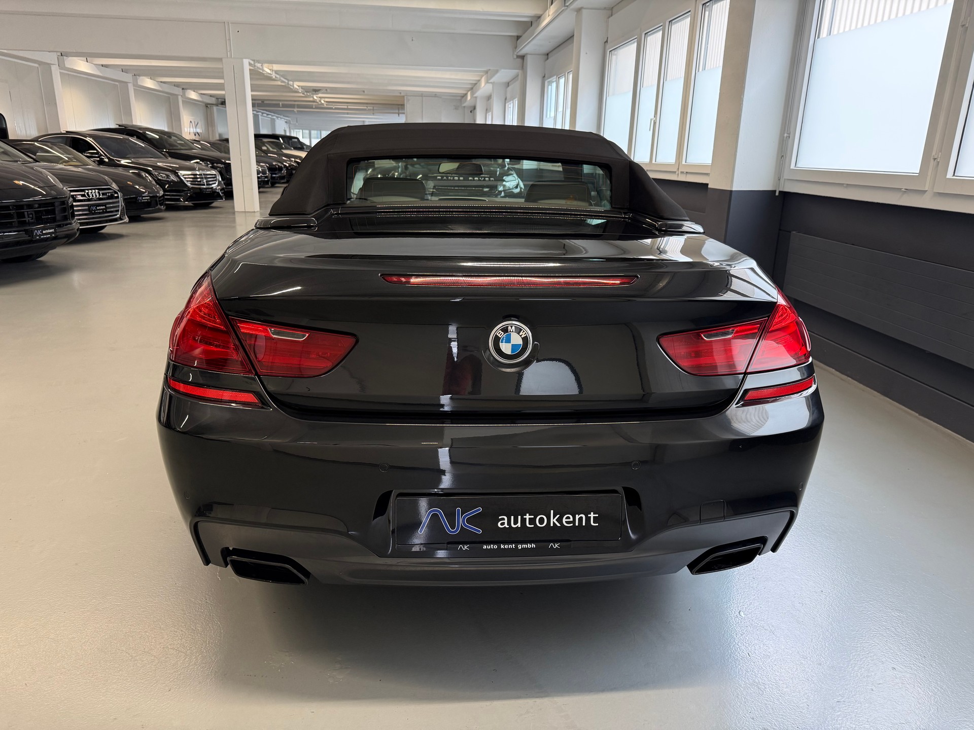 BMW 650i Cabrio M Sportpaket xDrive-image-10