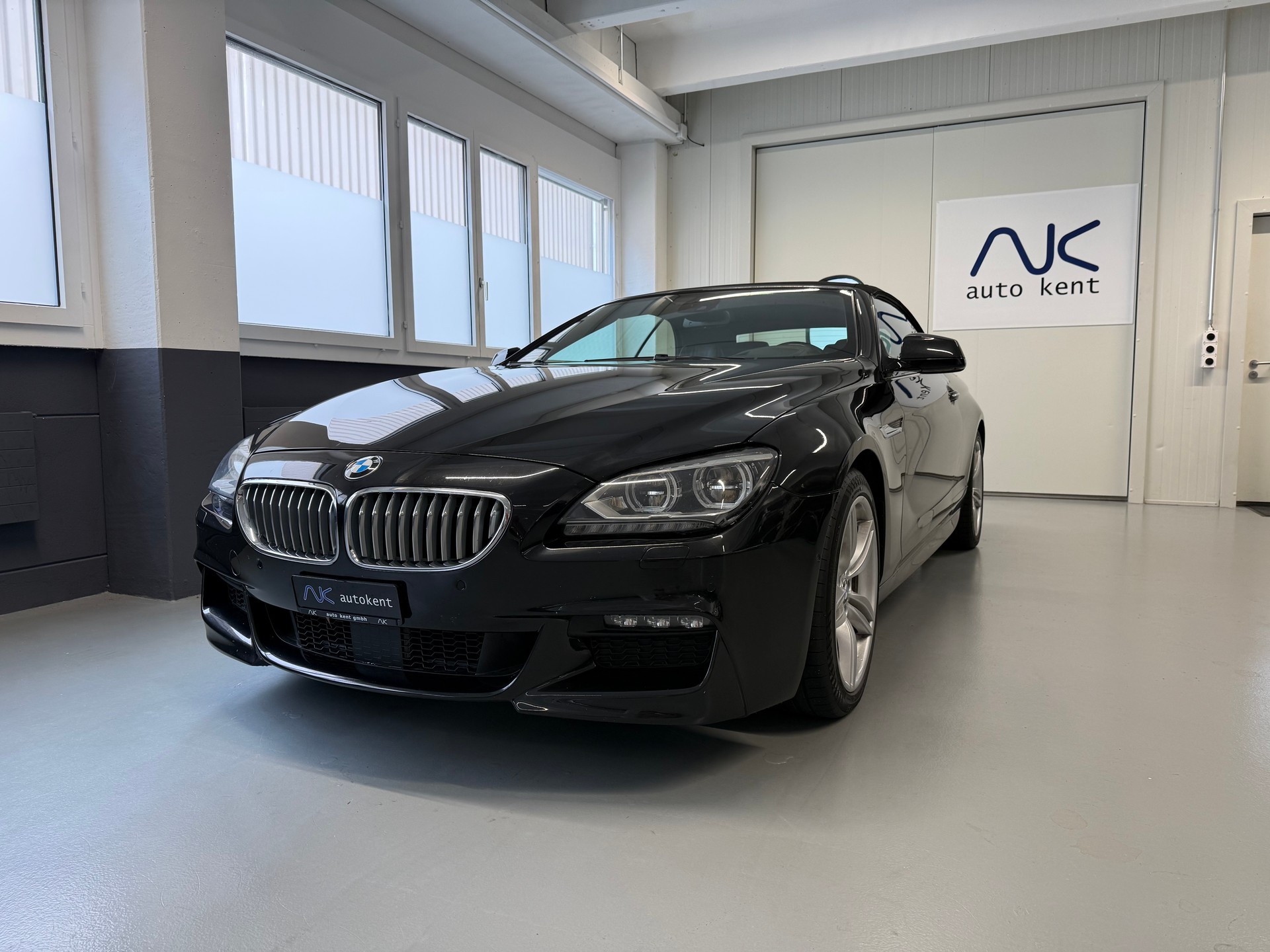 BMW 650i Cabrio M Sportpaket xDrive-image-6