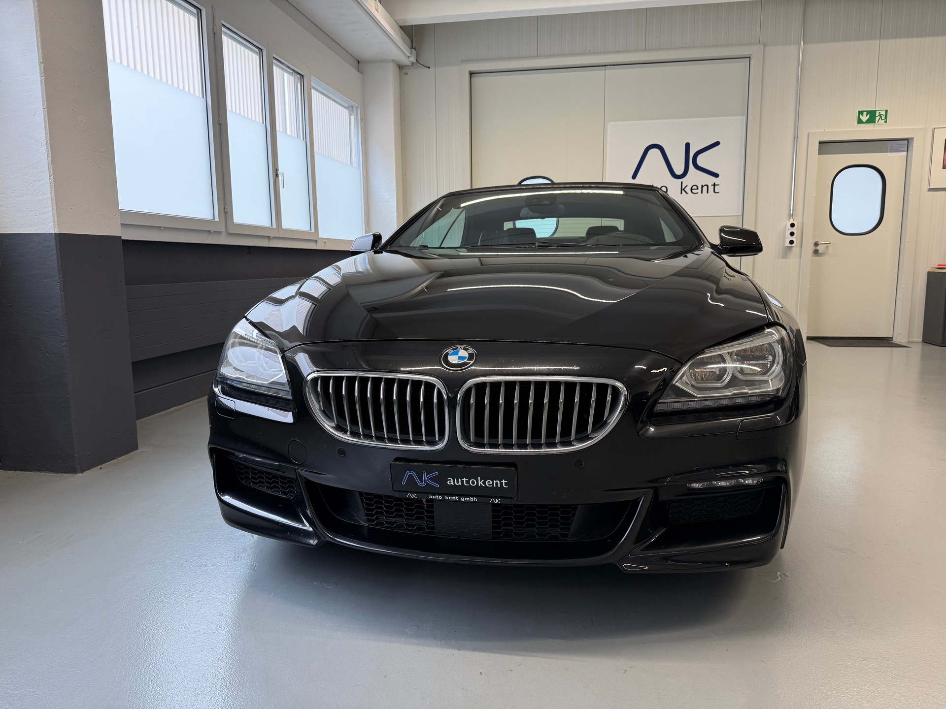 BMW 650i Cabrio M Sportpaket xDrive-image-7