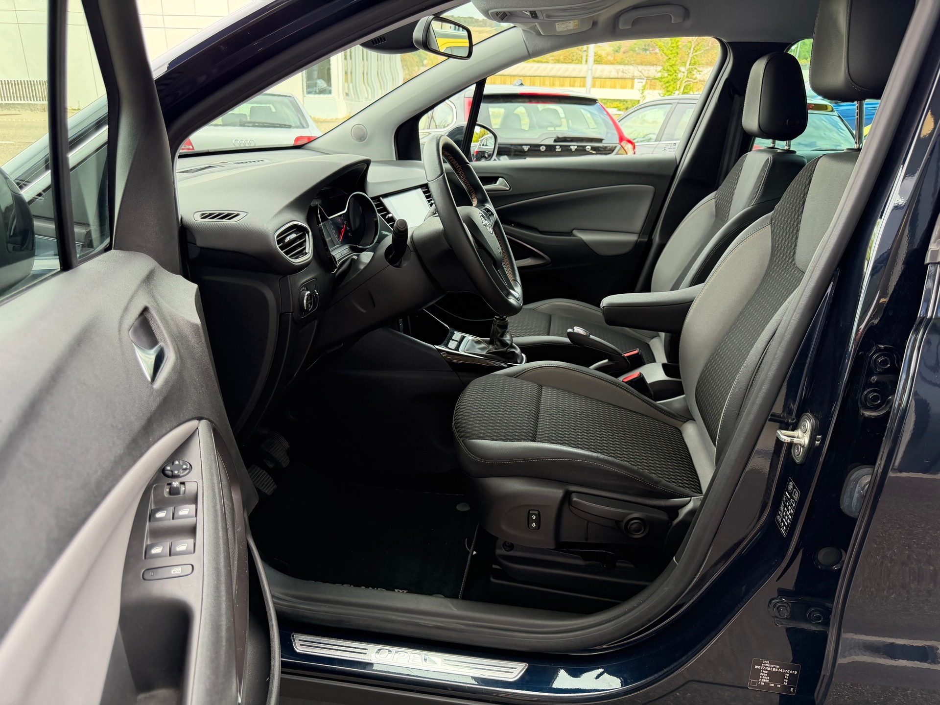 OPEL Crossland X 1.2 T 130 Excellence S/S-image-10
