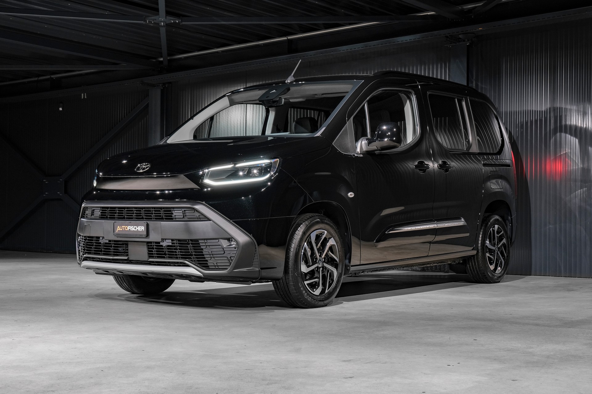 TOYOTA Proace City Verso 1.5 Trend L1 Medium Automatik-showroom-element-3
