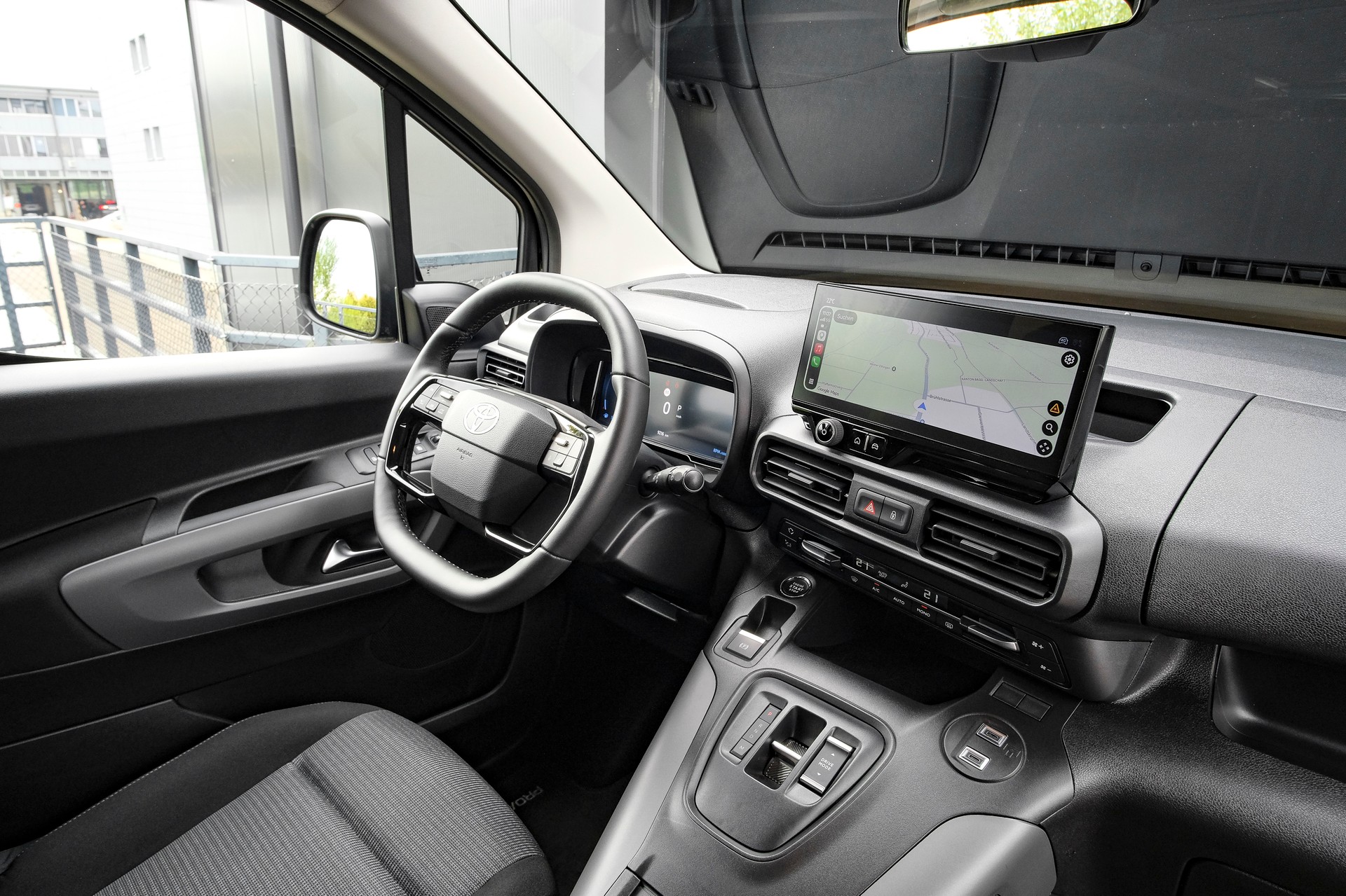 TOYOTA Proace City Verso 1.5 Trend L1 Medium Automatik-image-13