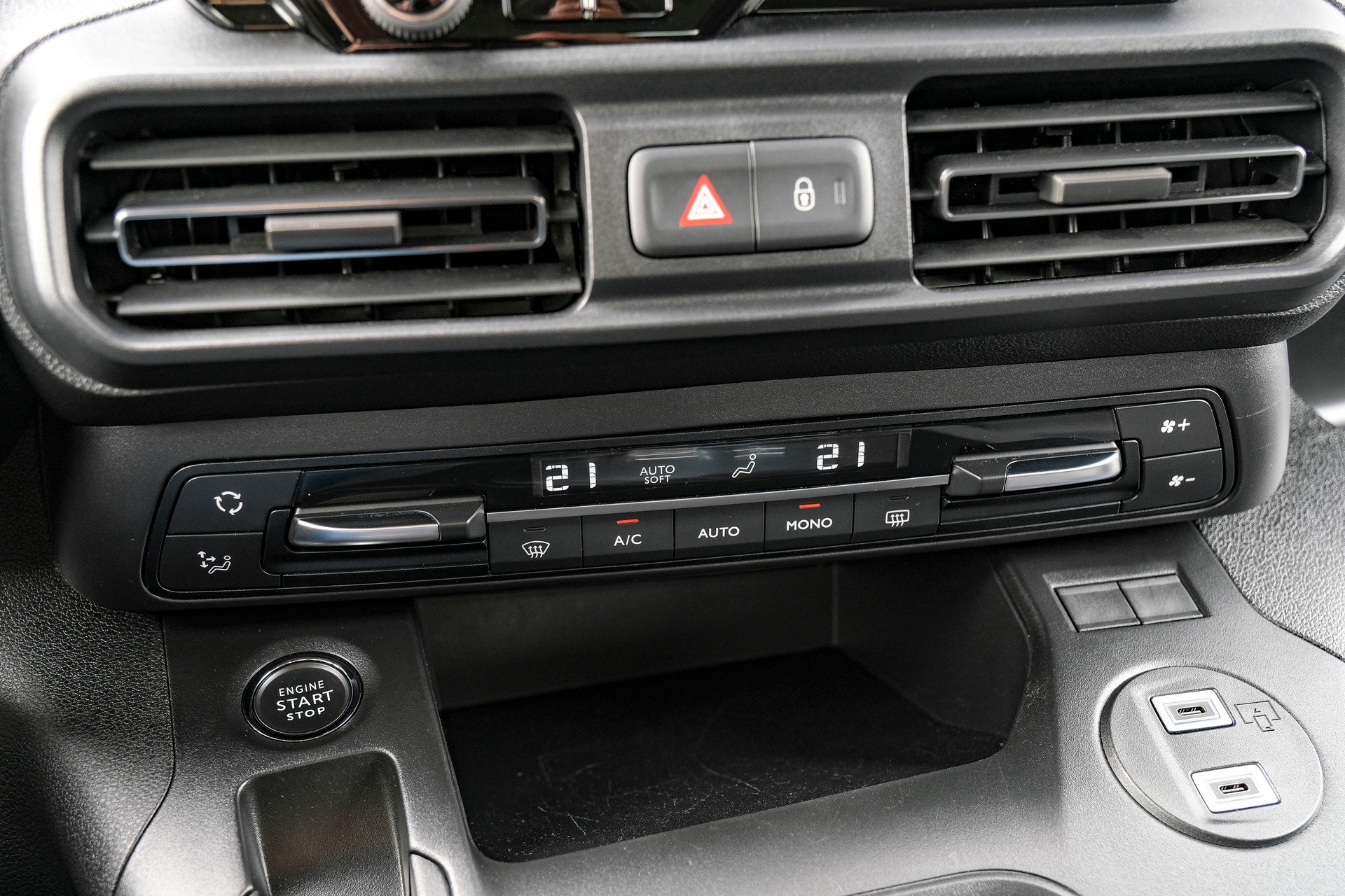 TOYOTA Proace City Verso 1.5 Trend L1 Medium Automatik-image-19
