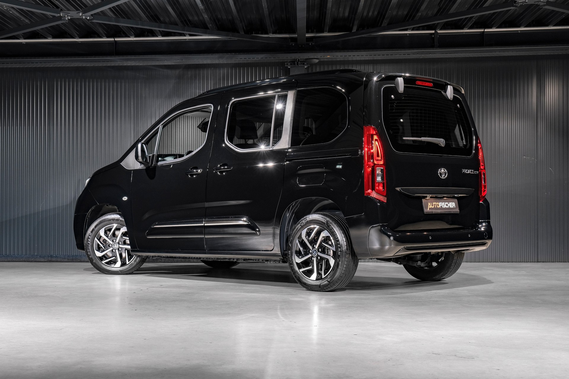TOYOTA Proace City Verso 1.5 Trend L1 Medium Automatik-showroom-element-1