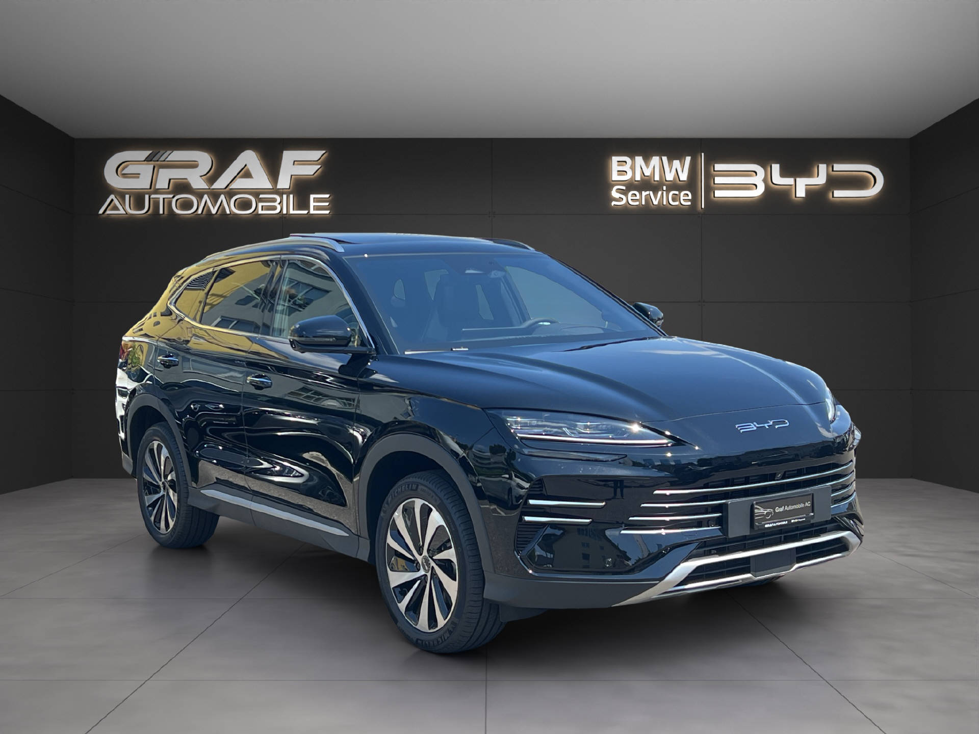 BYD Seal U DM-i Design-showroom-element-2