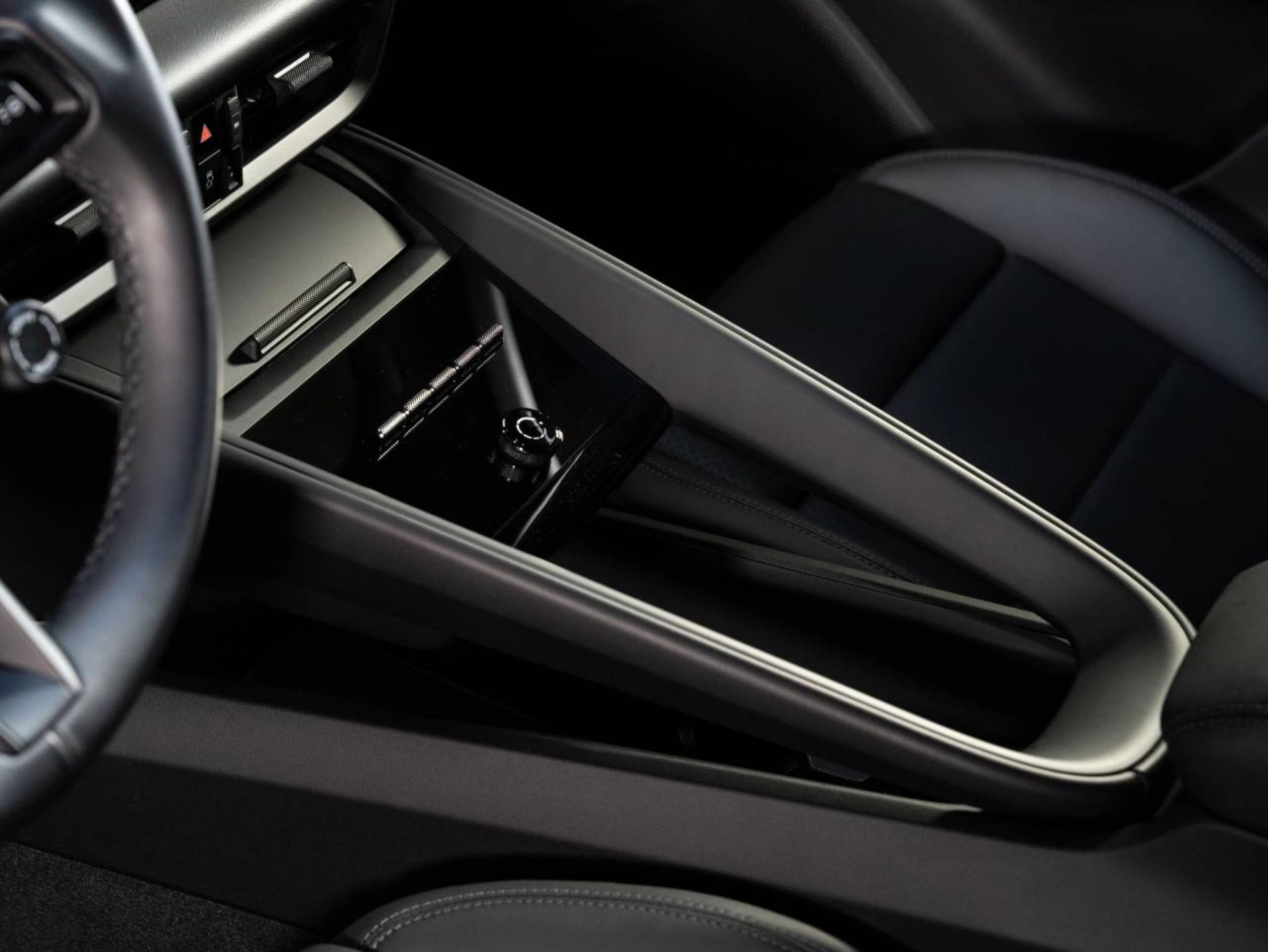 PORSCHE Macan 4-image-14