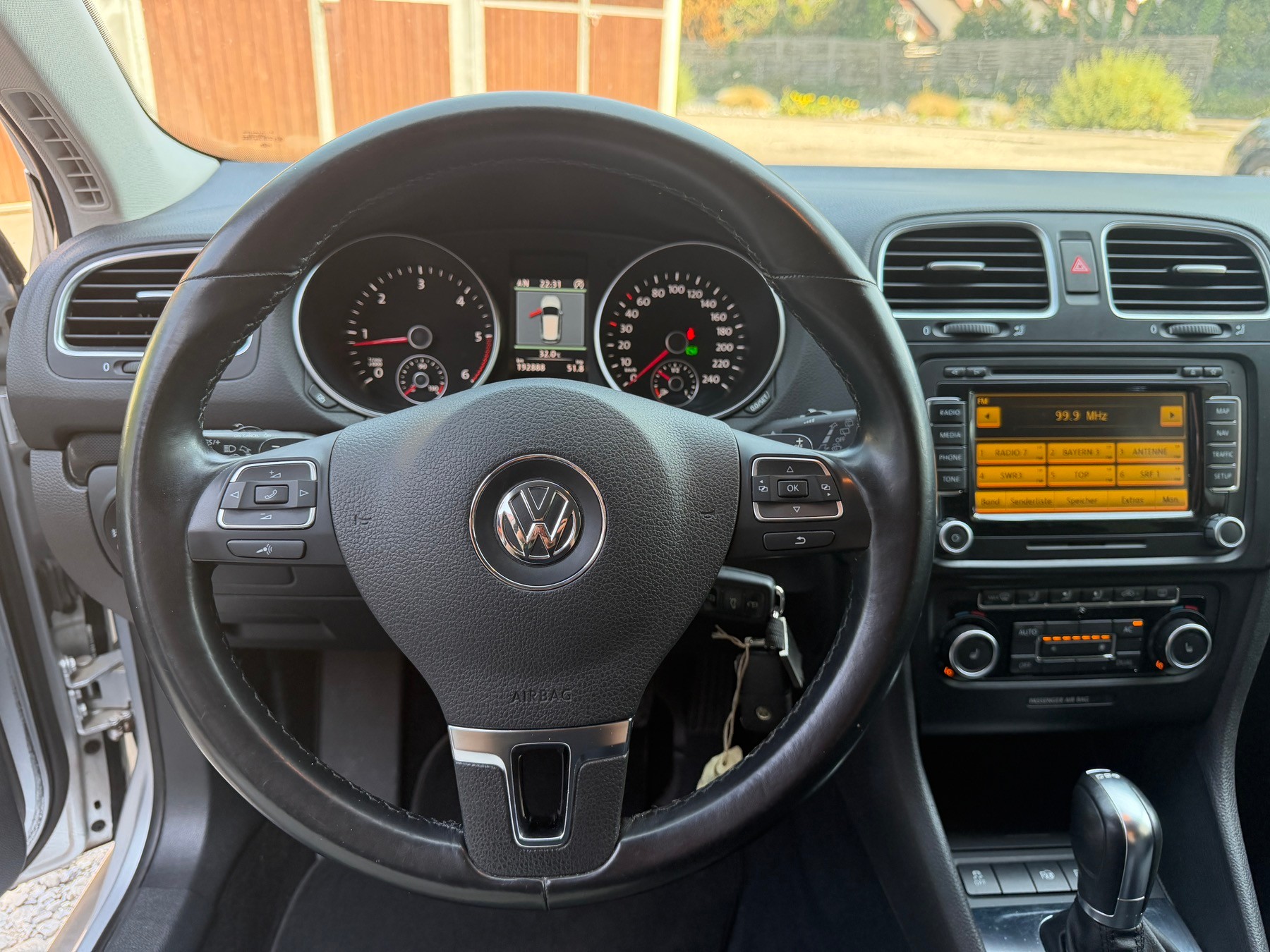 VW Golf Variant 1.6 TDI BMT Comfortline DSG-image-8