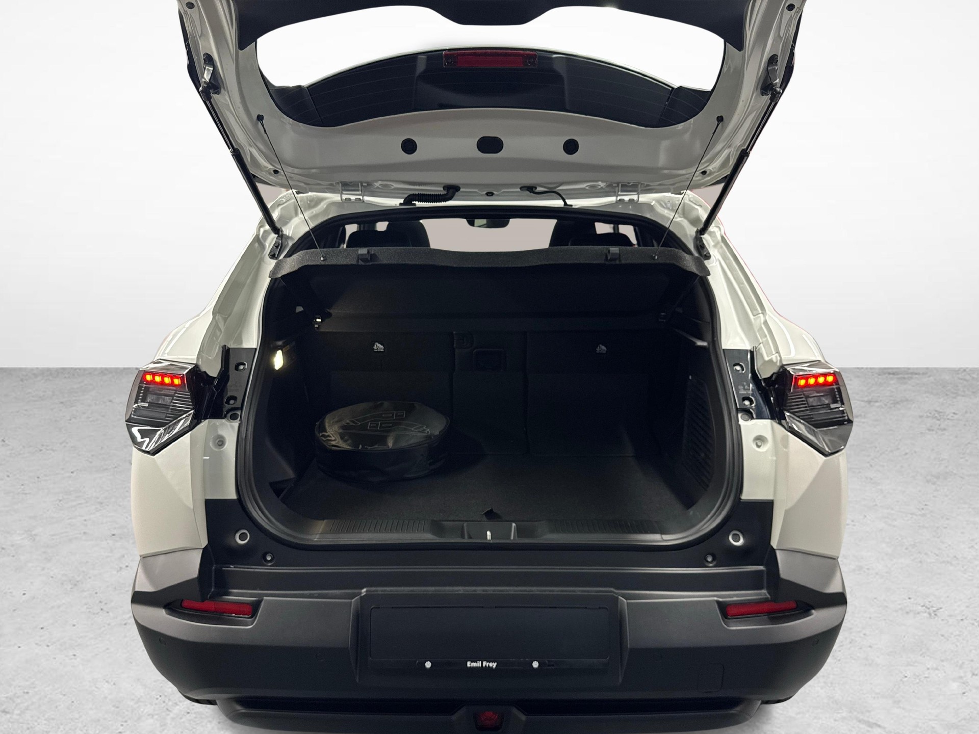 TOYOTA Urban Cruiser Premium AWD-image-9
