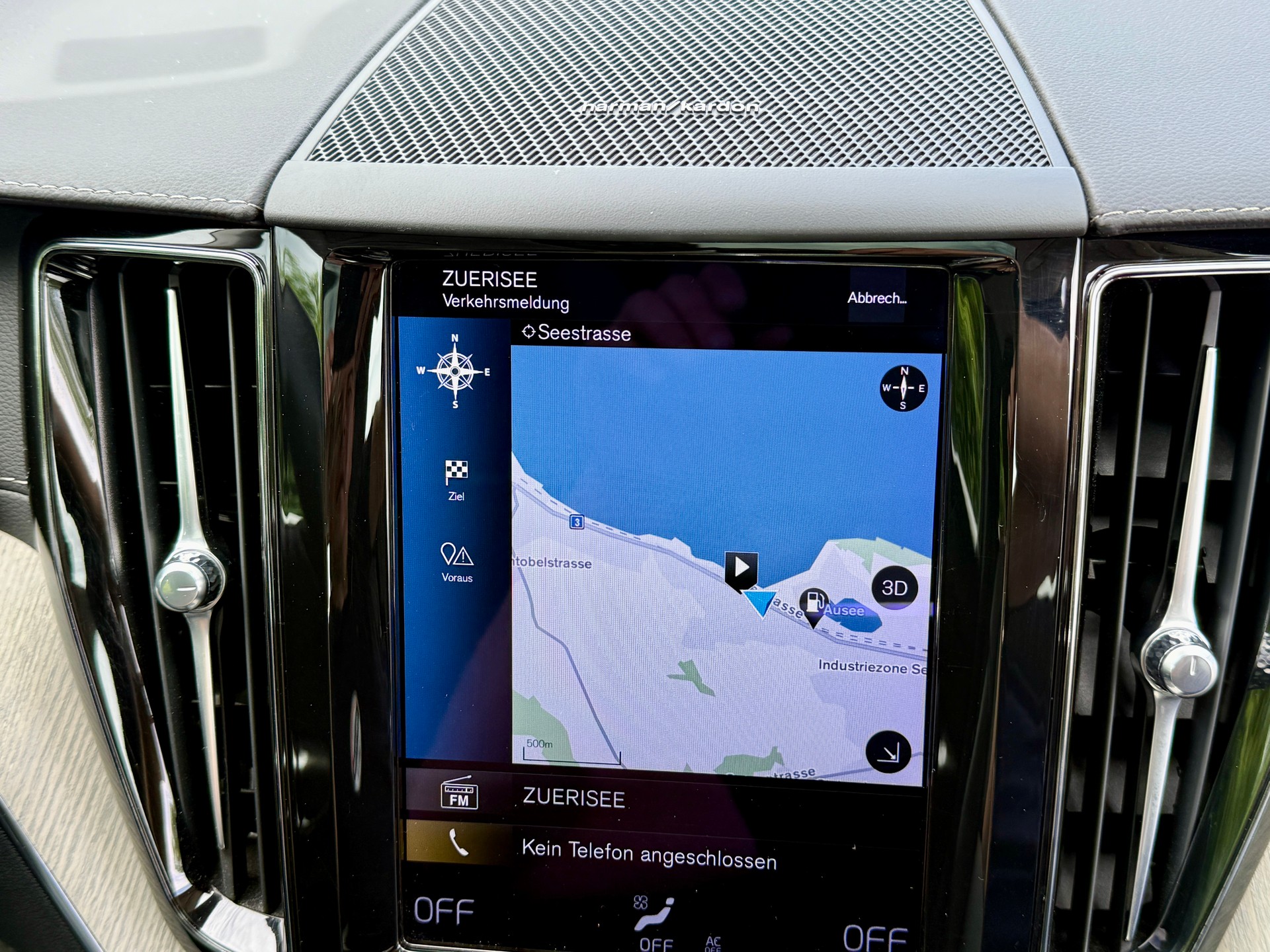 VOLVO XC60 B4 Diesel Mild Hybrid AWD Inscription Geartronic-image-16