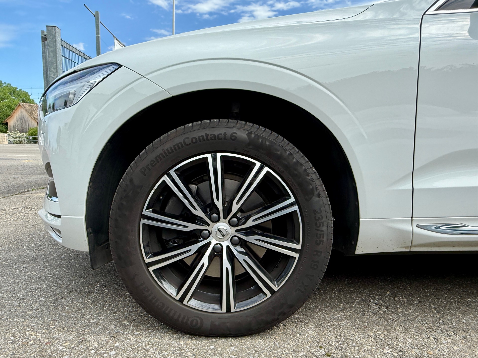 VOLVO XC60 B4 Diesel Mild Hybrid AWD Inscription Geartronic-image-8