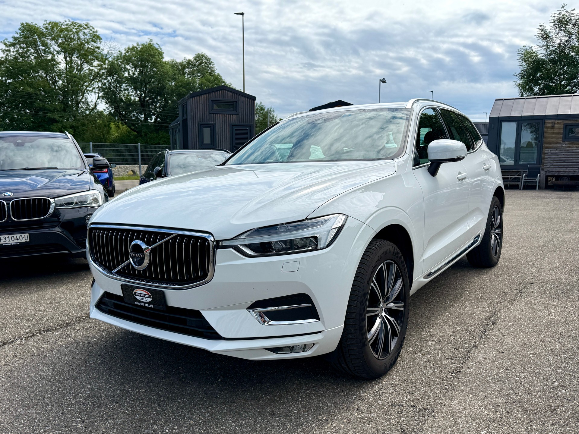 VOLVO XC60 B4 Diesel Mild Hybrid AWD Inscription Geartronic-showroom-element-1