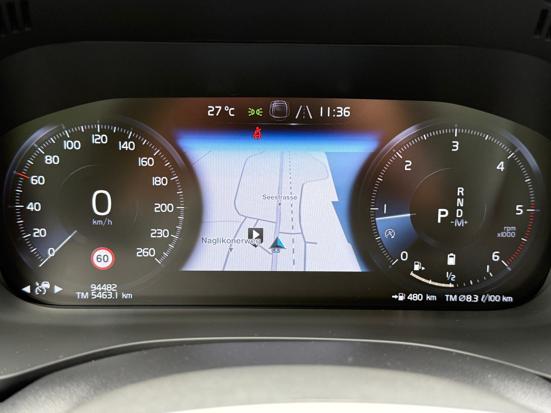 VOLVO XC60 B4 Diesel Mild Hybrid AWD Inscription Geartronic-image-25