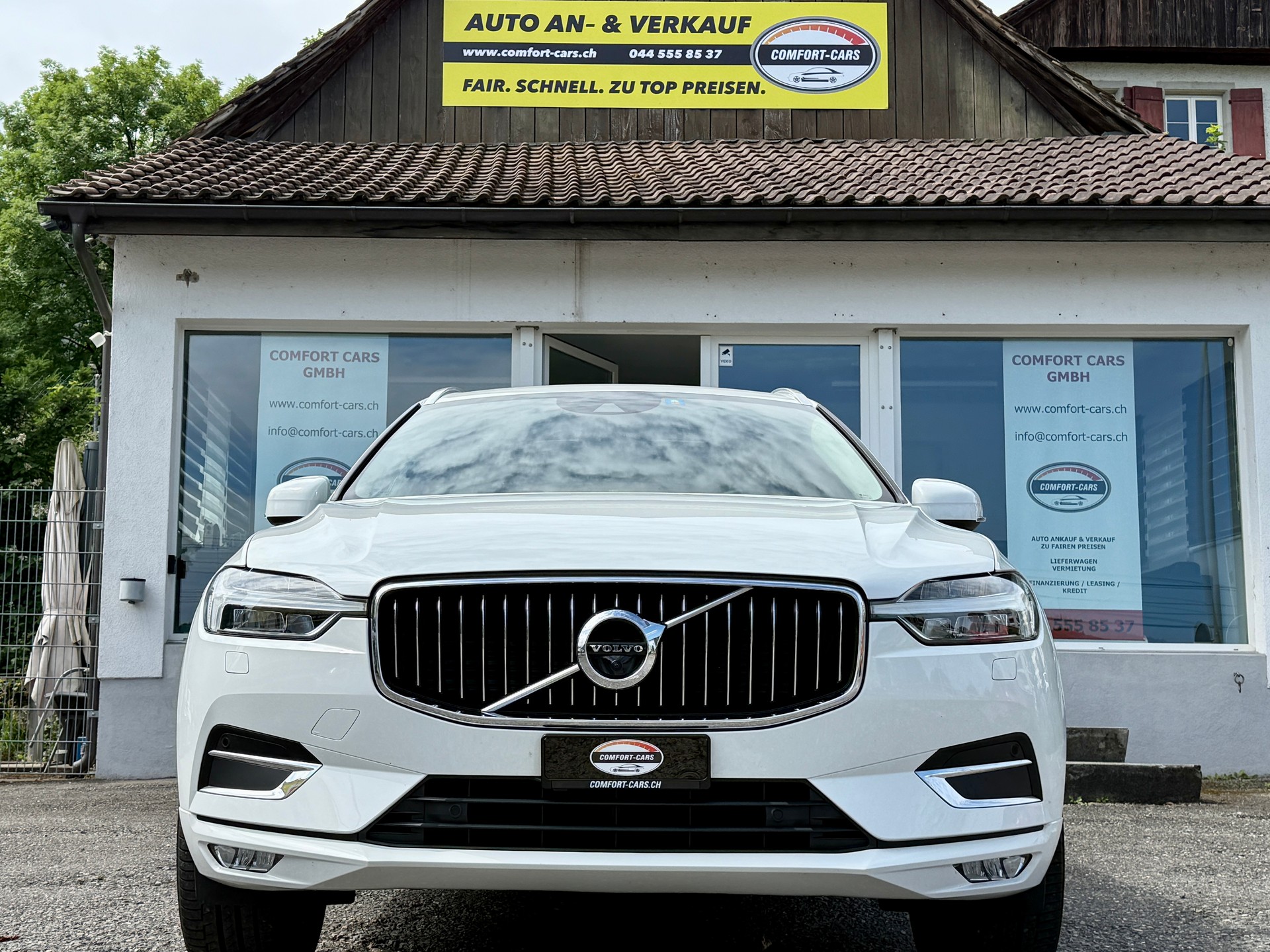 VOLVO XC60 B4 Diesel Mild Hybrid AWD Inscription Geartronic-showroom-element-2