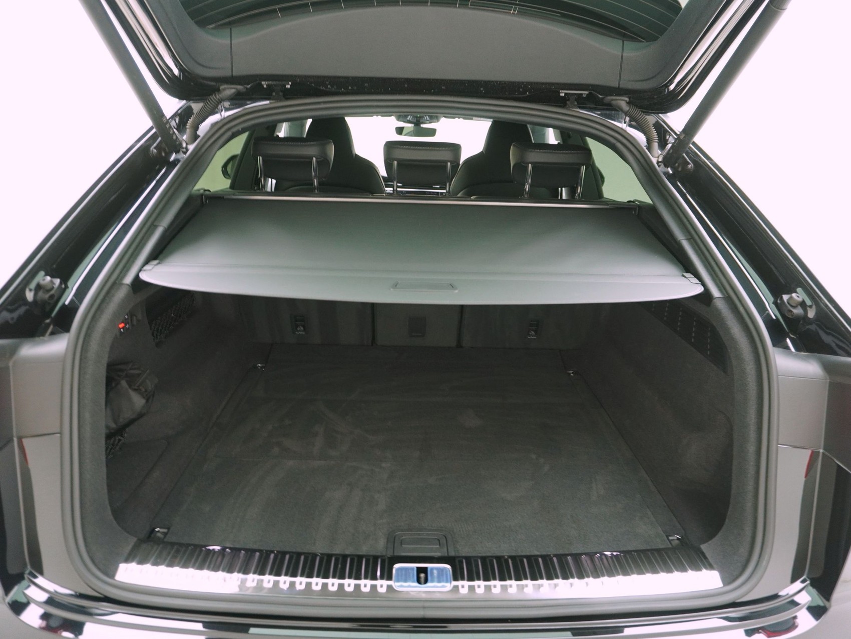 AUDI Q8 SUV 50 TDI quattro S line T-Tronic **Audi Werksgarantie bis 01/2030**-image-29