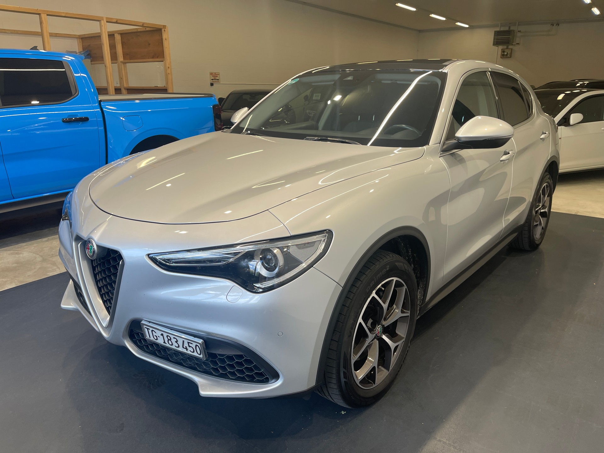 ALFA ROMEO Stelvio 2.0 Executive Q4 Automatic-image-2
