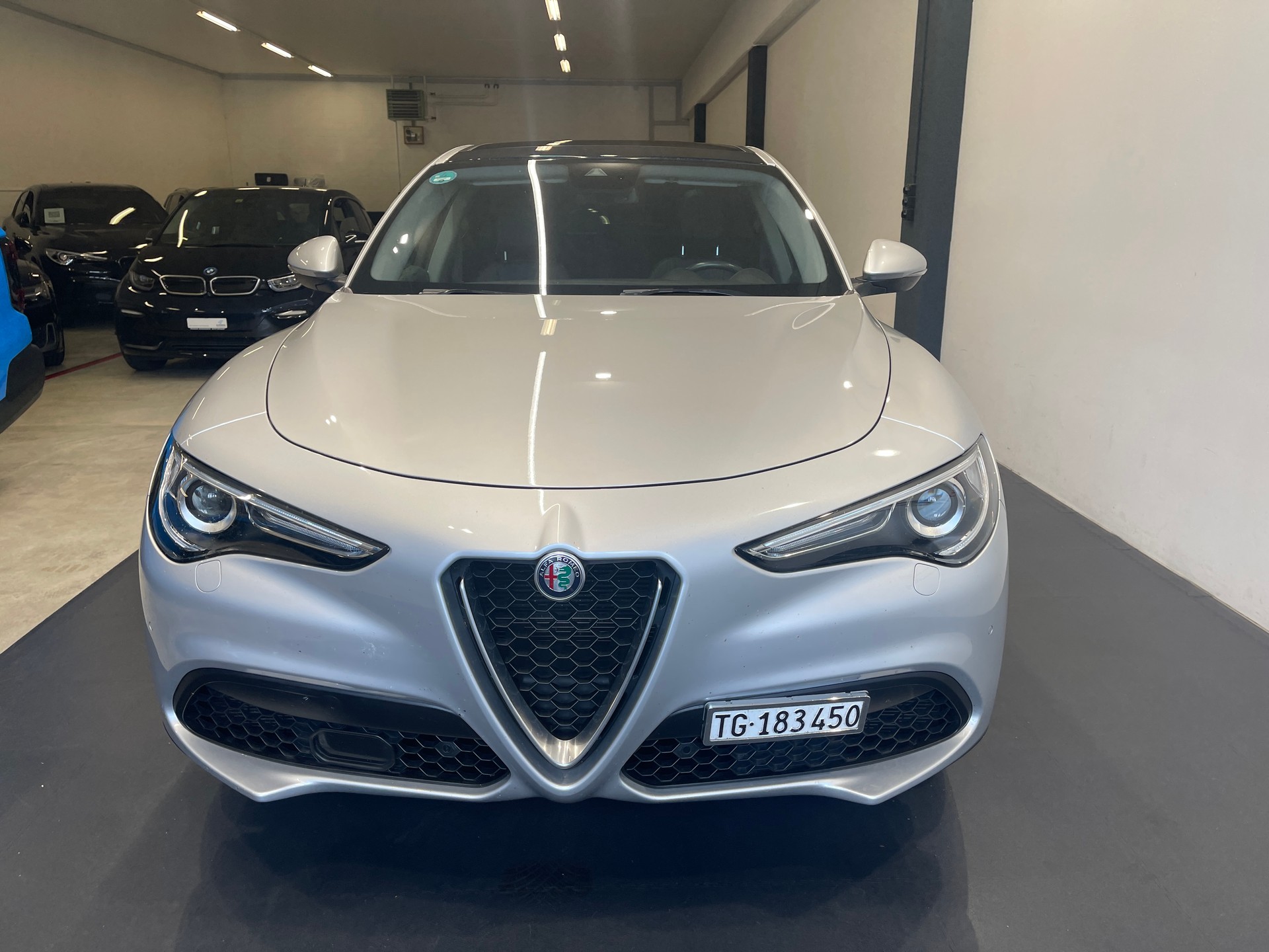 ALFA ROMEO Stelvio 2.0 Executive Q4 Automatic-image-1